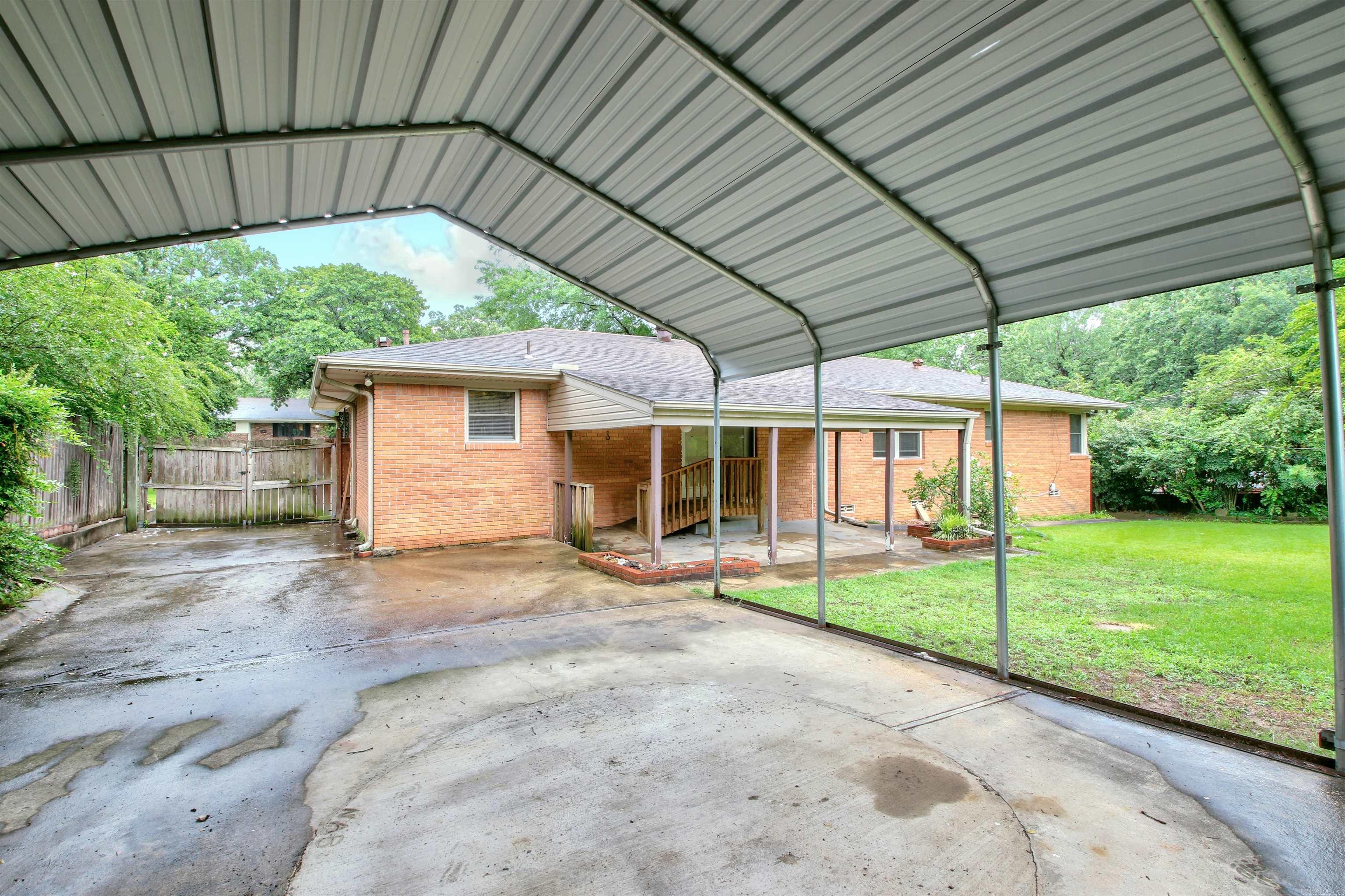 LAKEWOOD - Residential