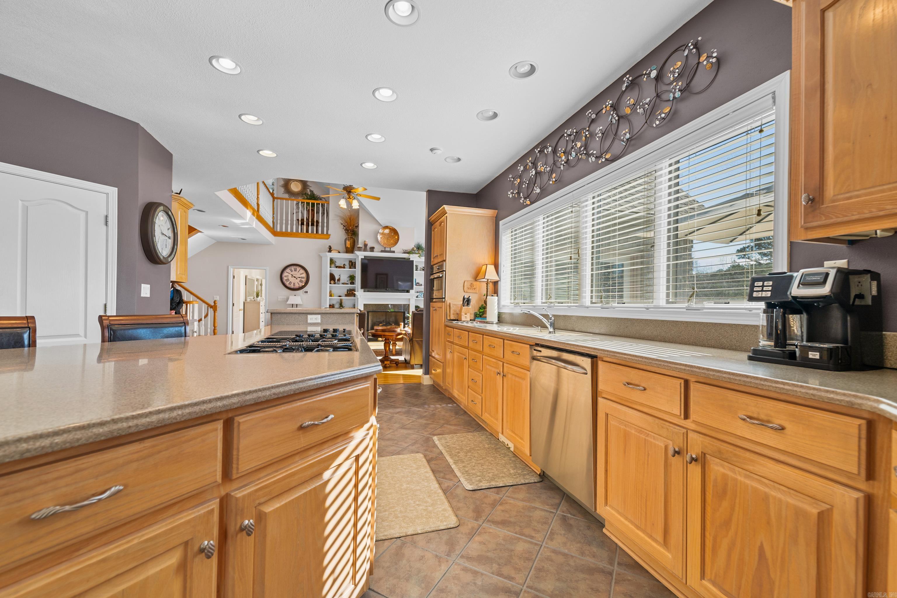 BELMONT ACRES - LAKE - Residential