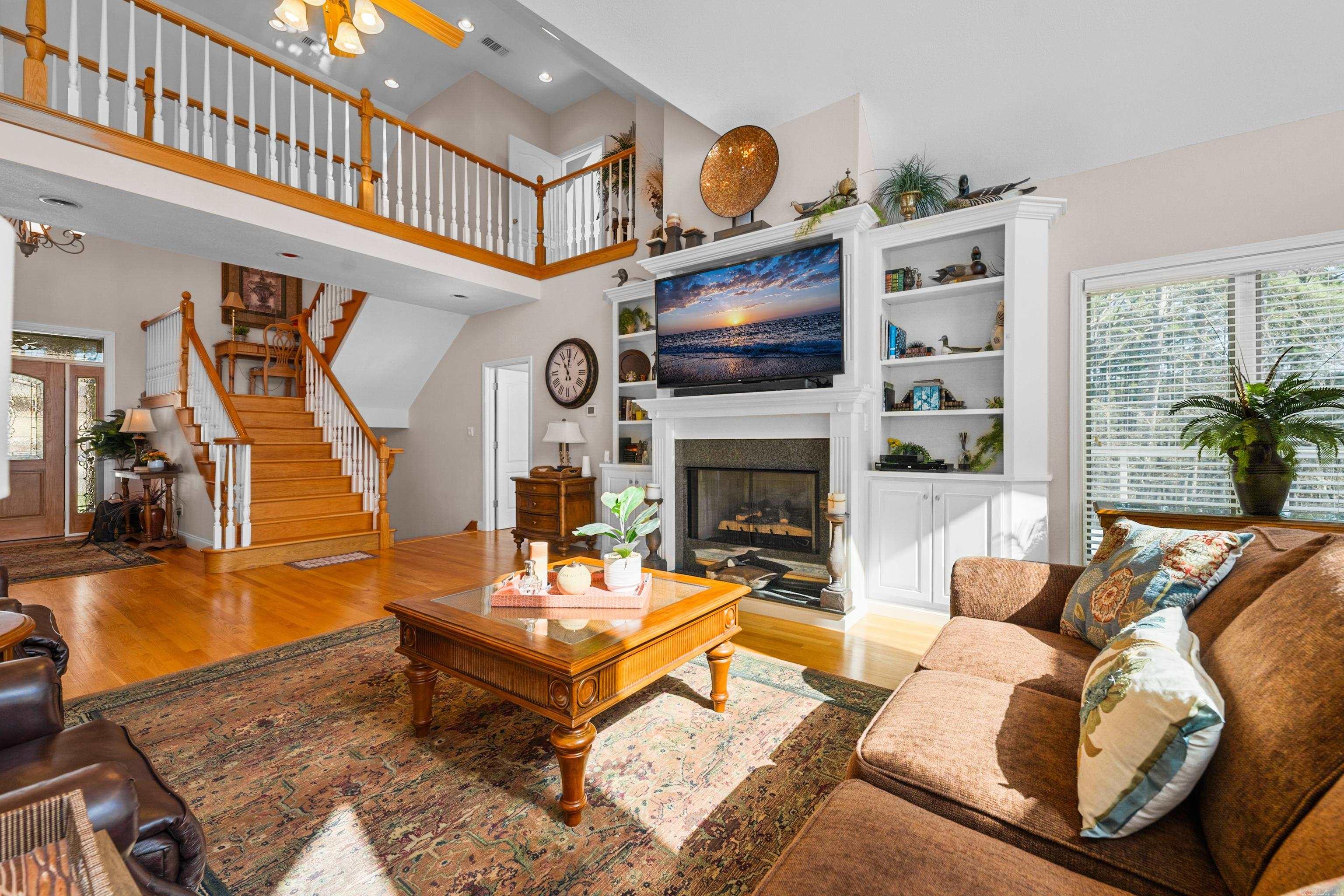 BELMONT ACRES - LAKE - Residential