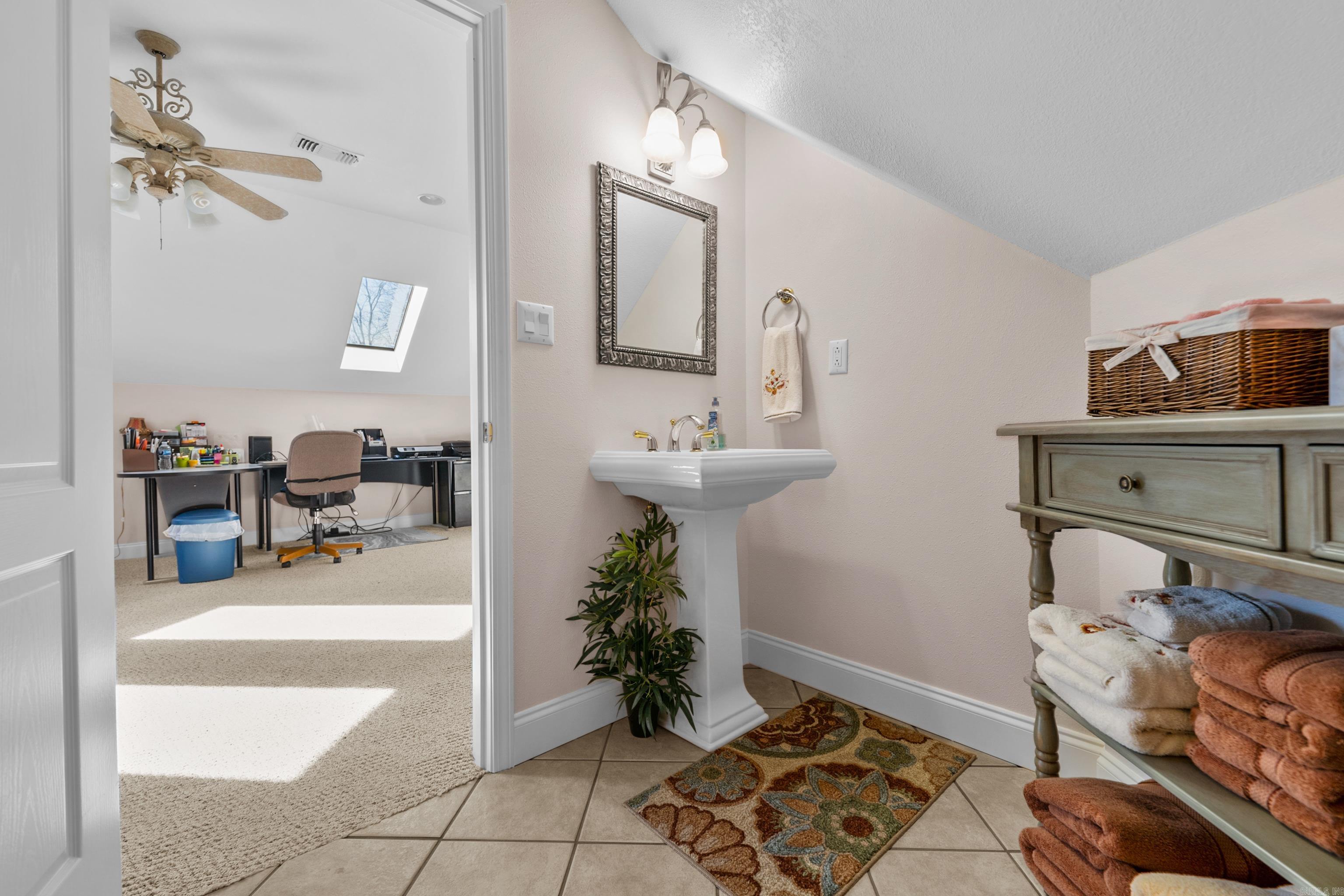 BELMONT ACRES - LAKE - Residential