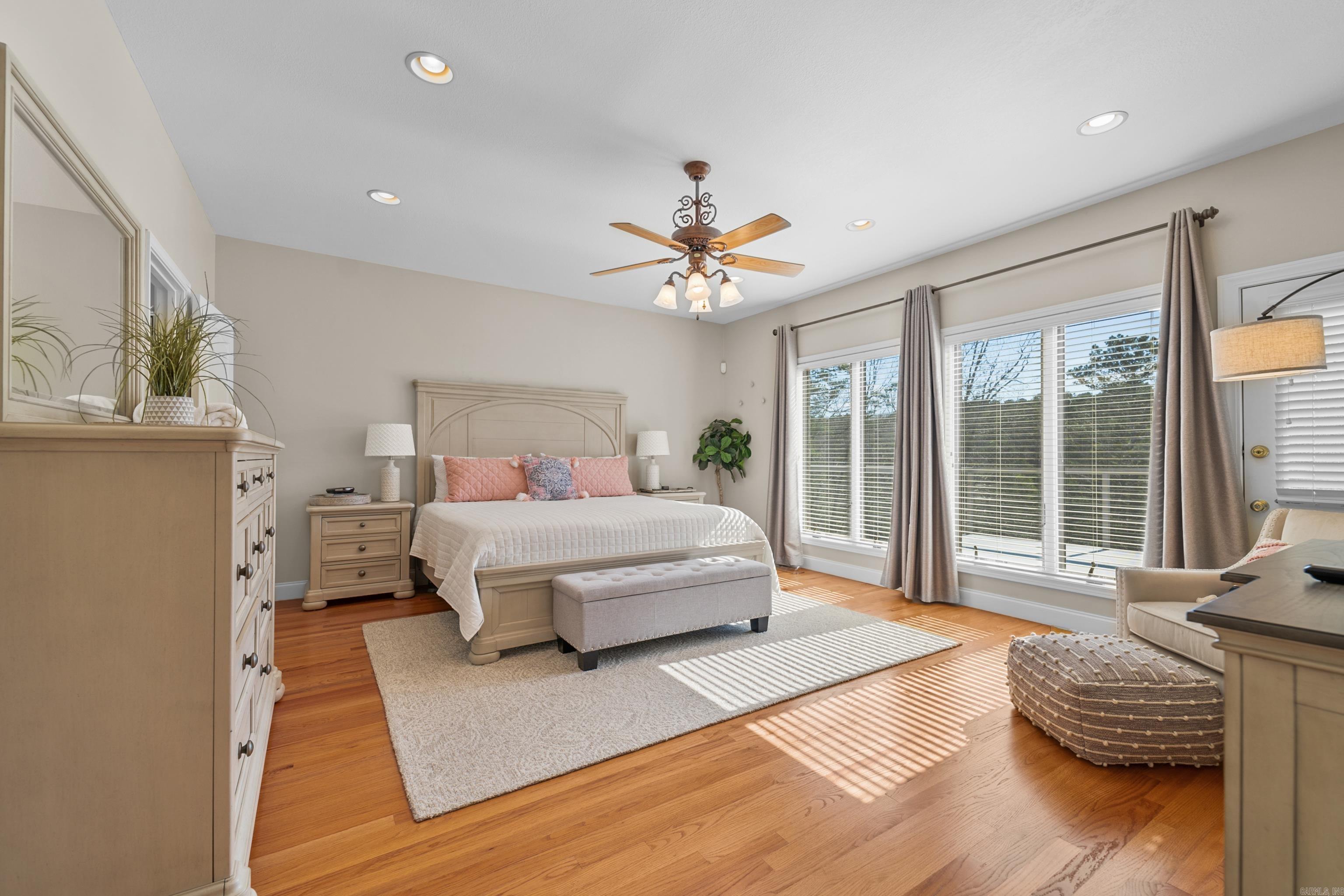 BELMONT ACRES - LAKE - Residential