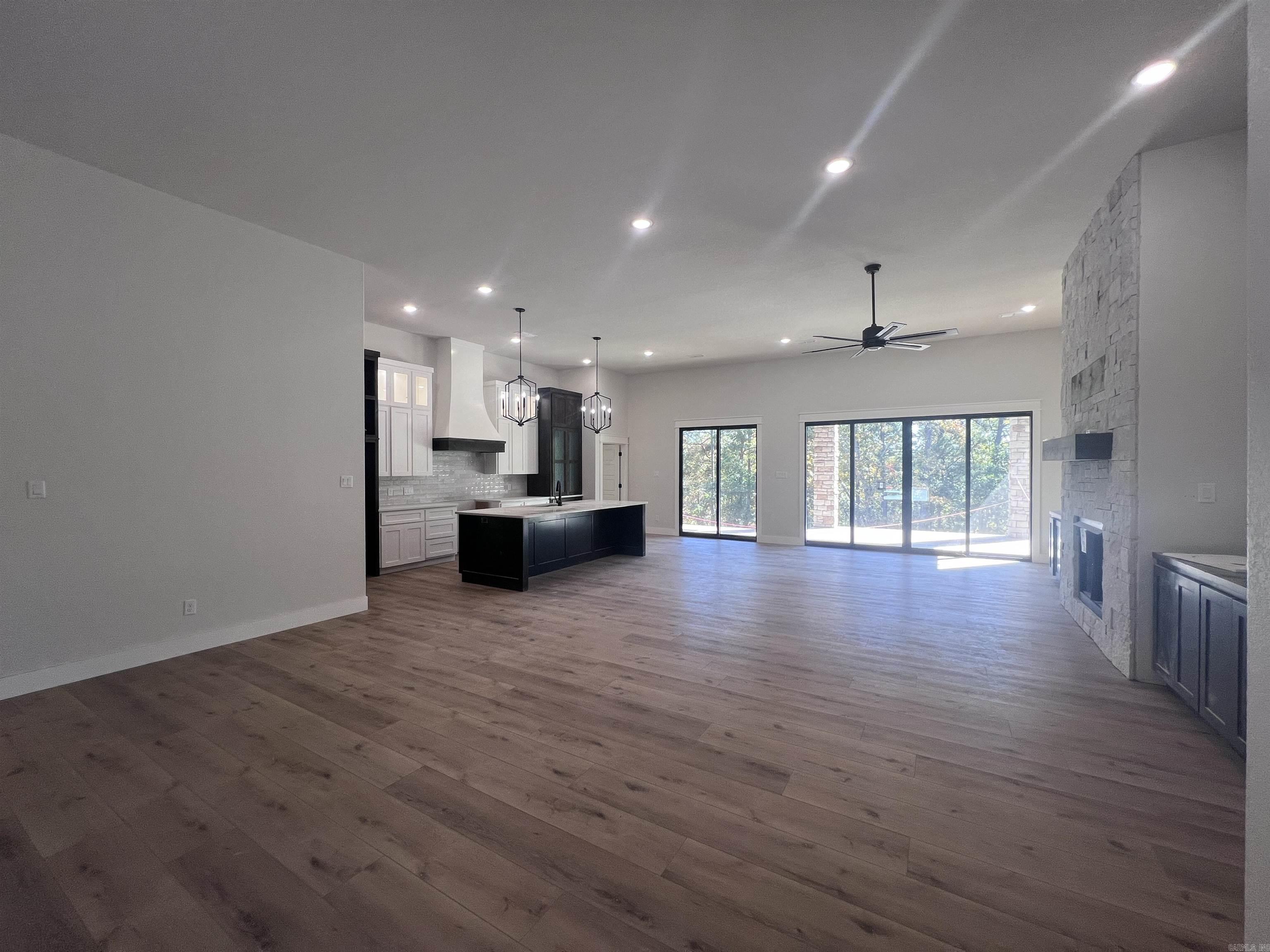 Hawks Point - Residential