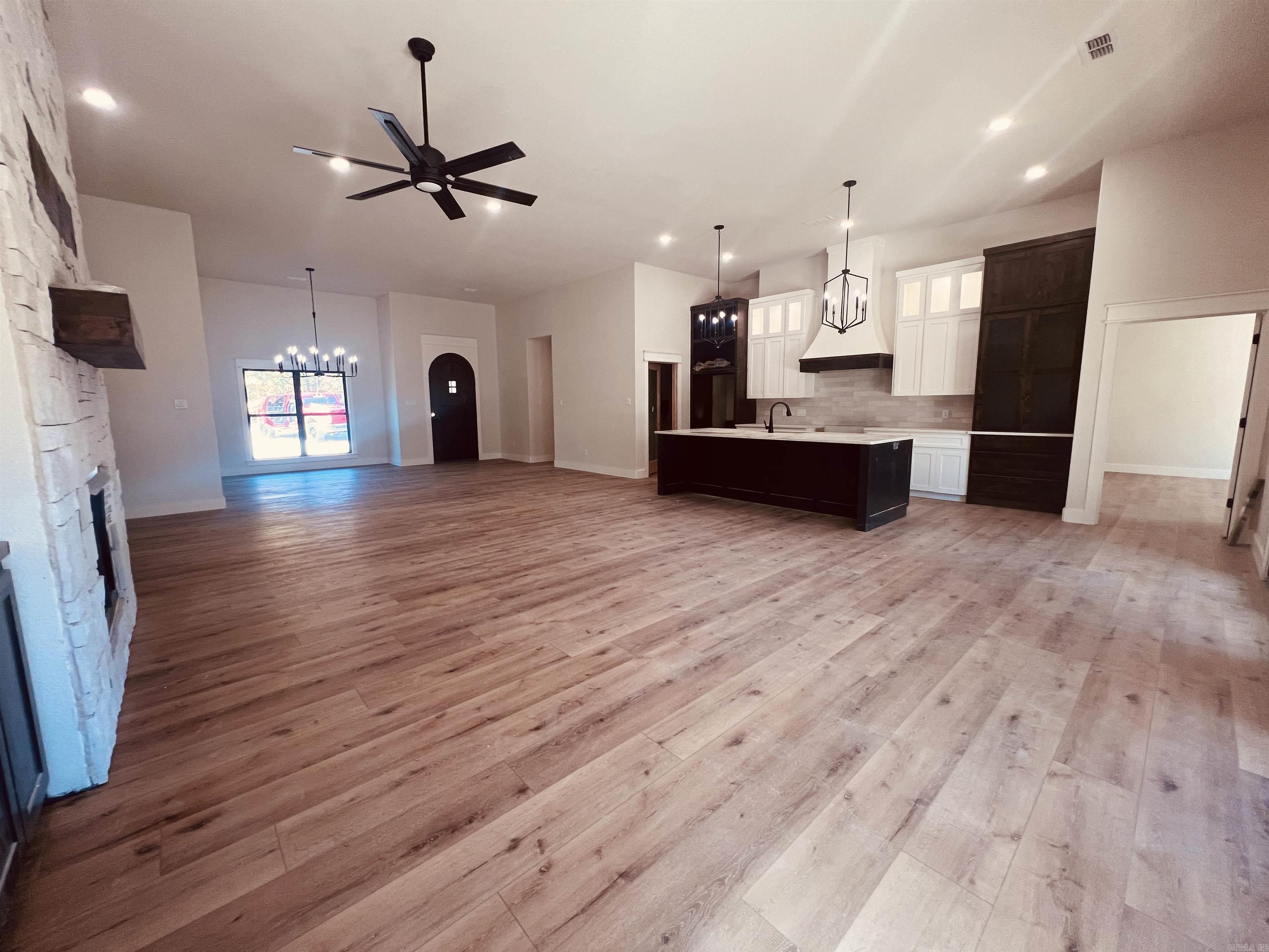 Hawks Point - Residential