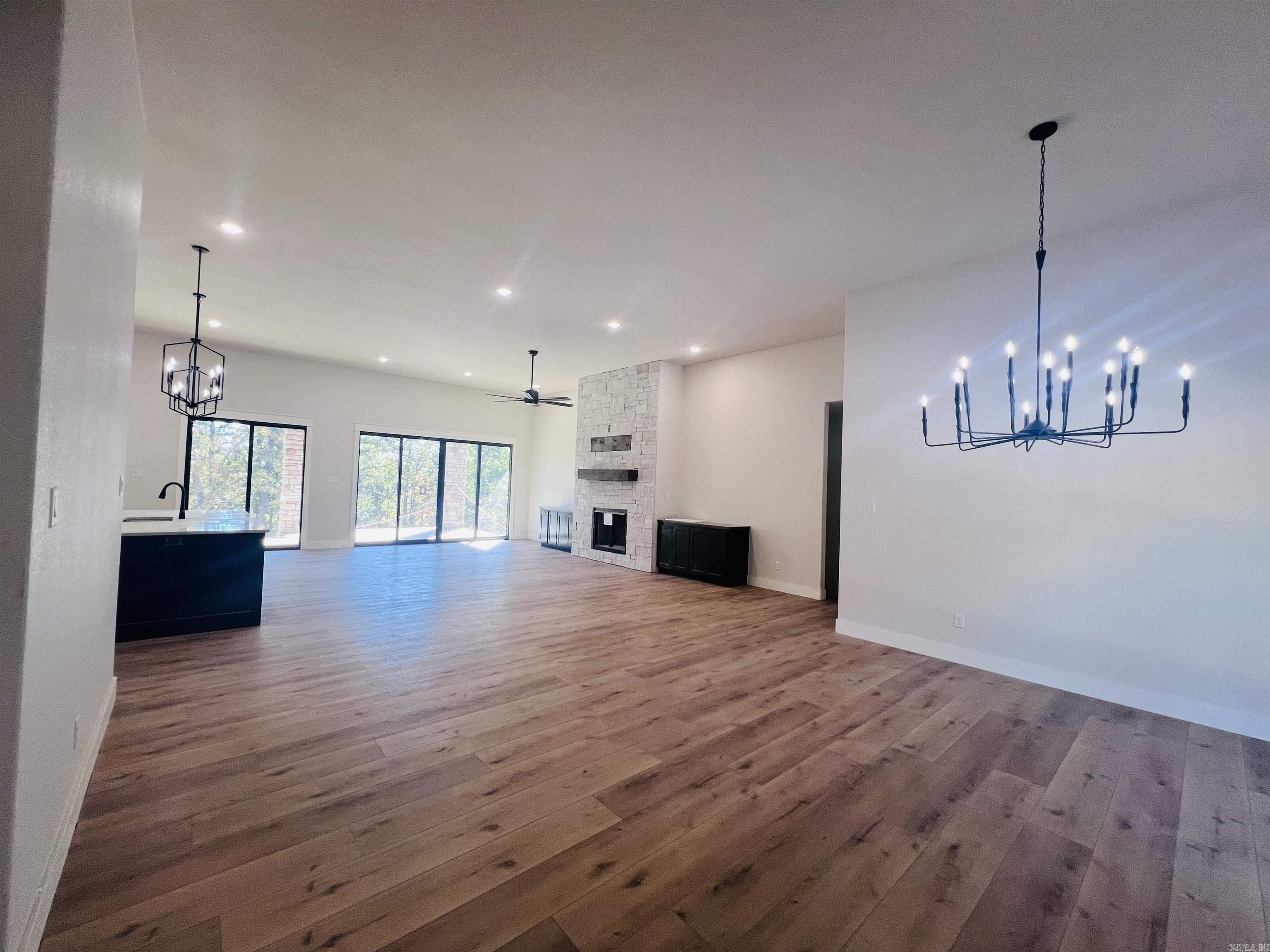 Hawks Point - Residential