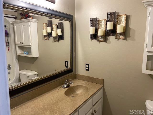 ROLLING HILLS ESTATES - Residential