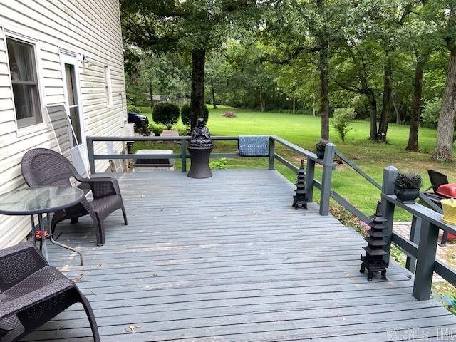 ROLLING HILLS ESTATES - Residential