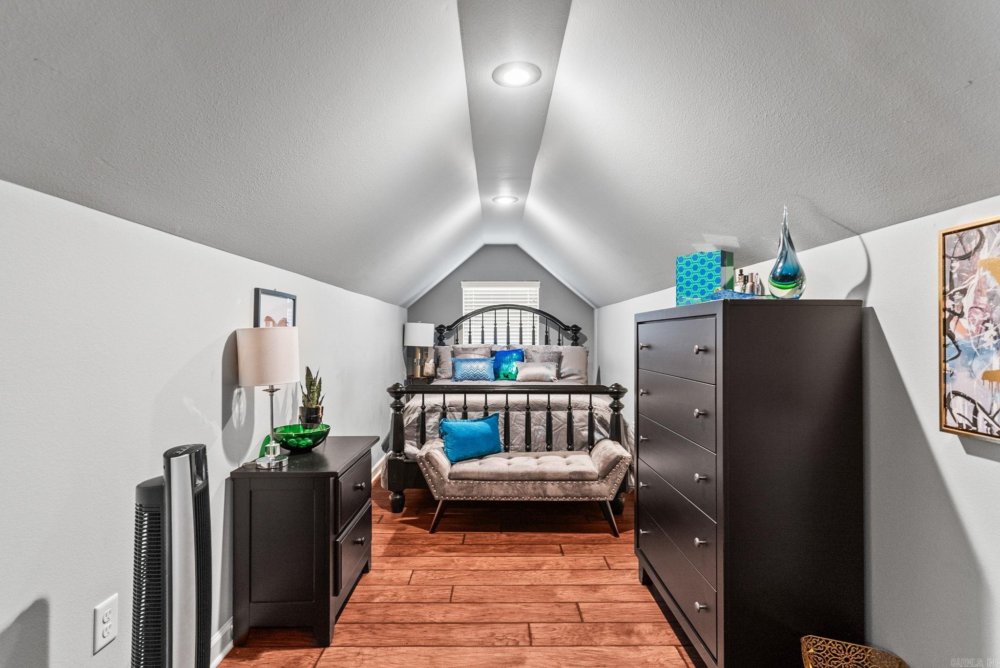 SPRINGHILL VALLEY ESTATES - Residential