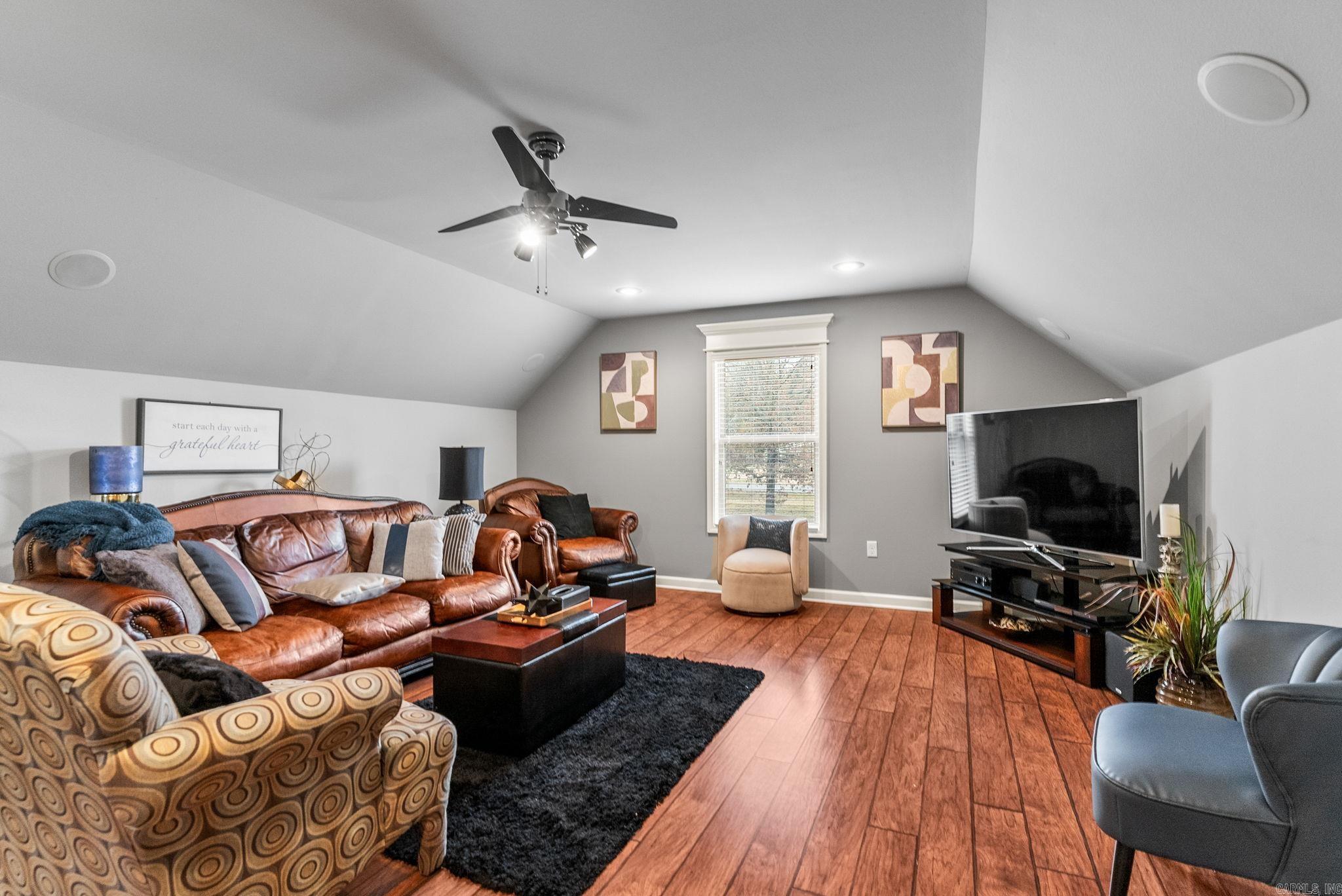 SPRINGHILL VALLEY ESTATES - Residential