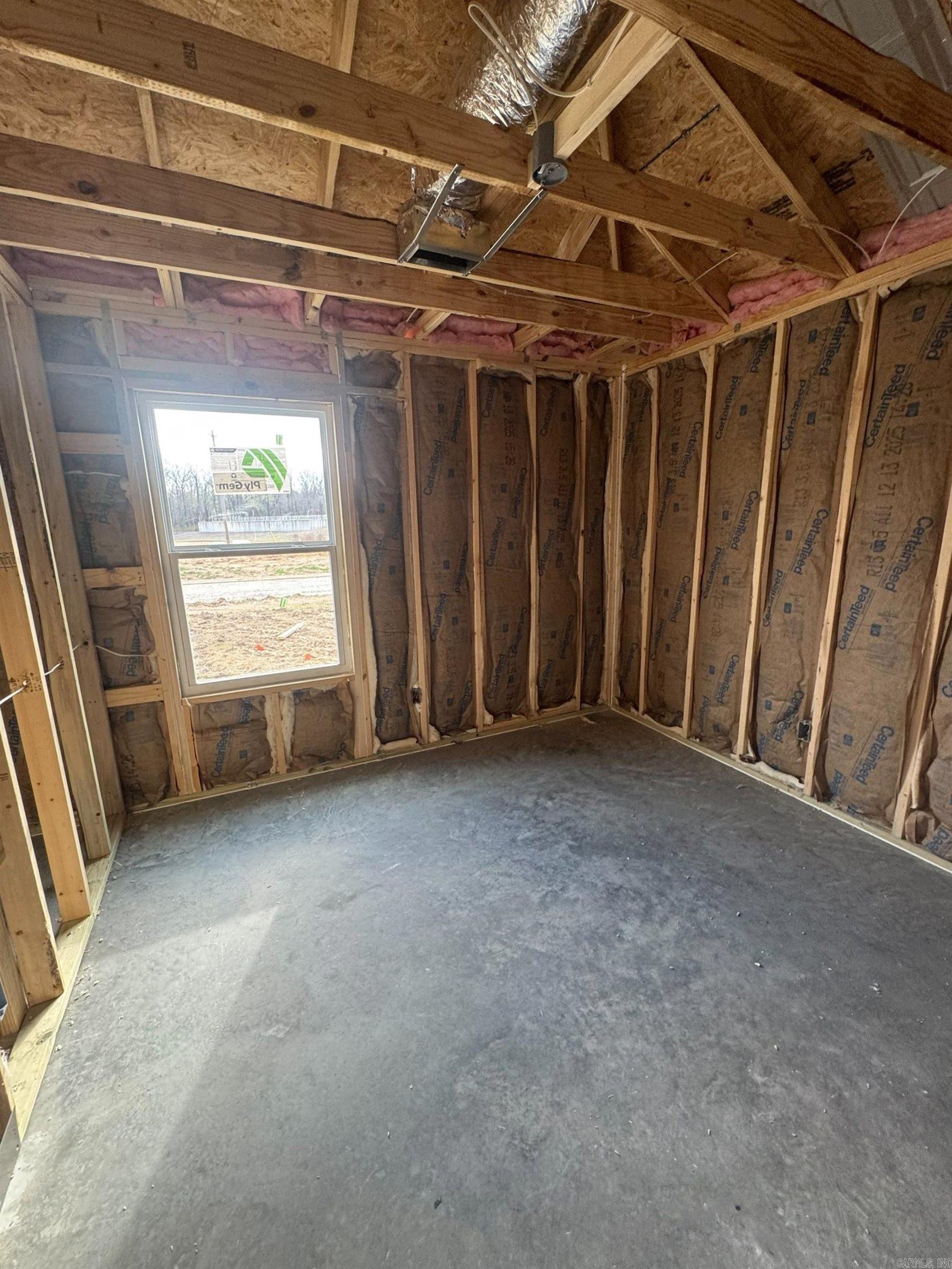 DEERFIELD ESTATES - Residential