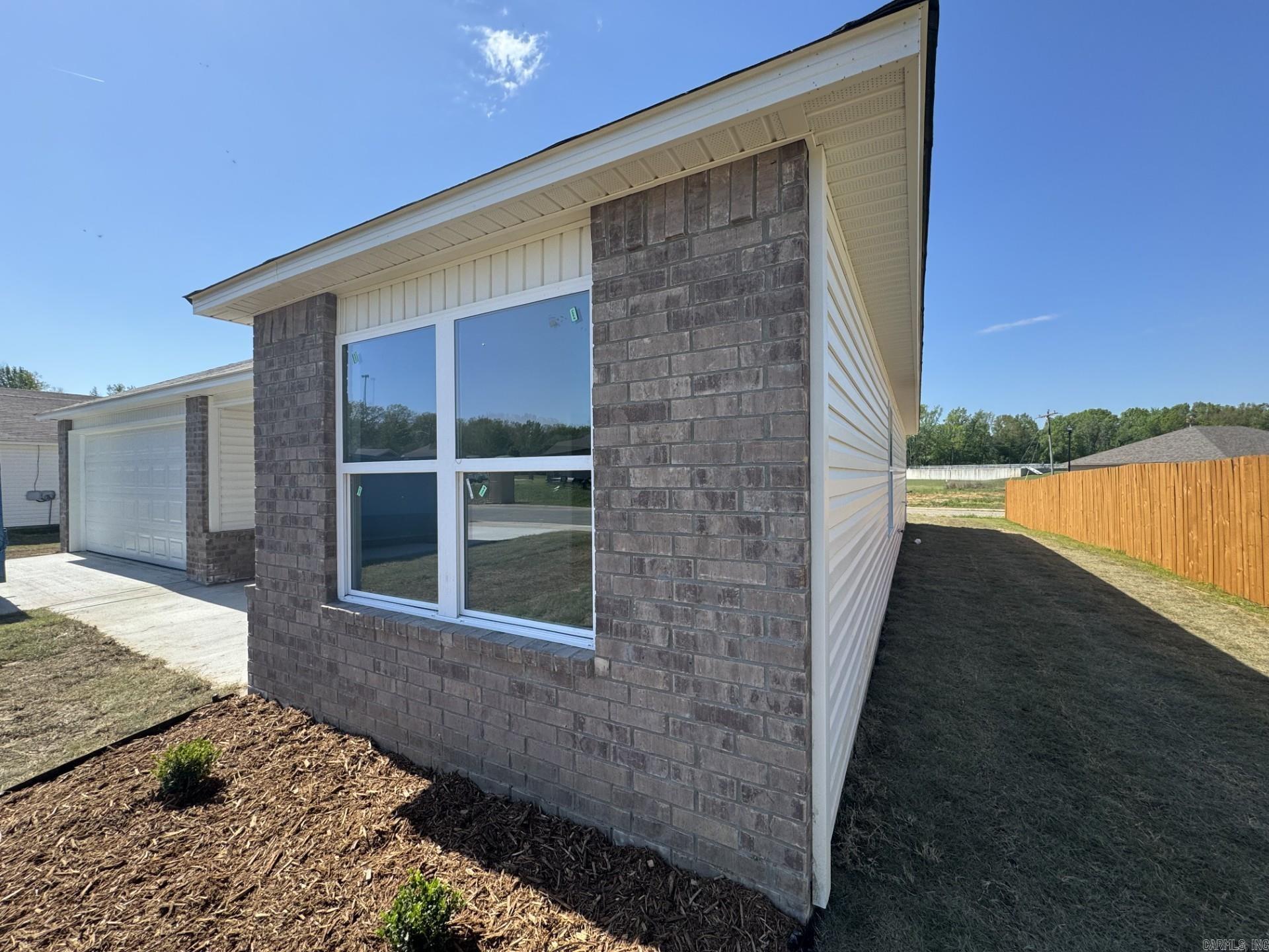 DEERFIELD ESTATES - Residential