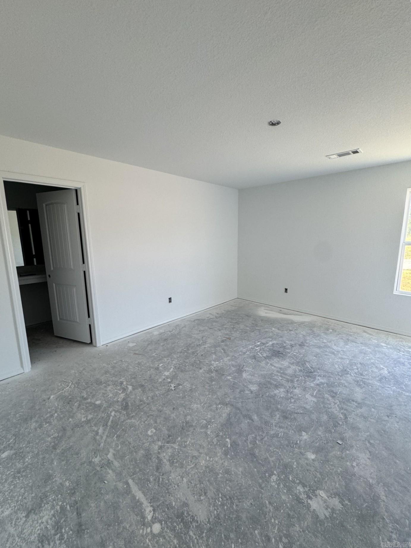 DEERFIELD ESTATES - Residential