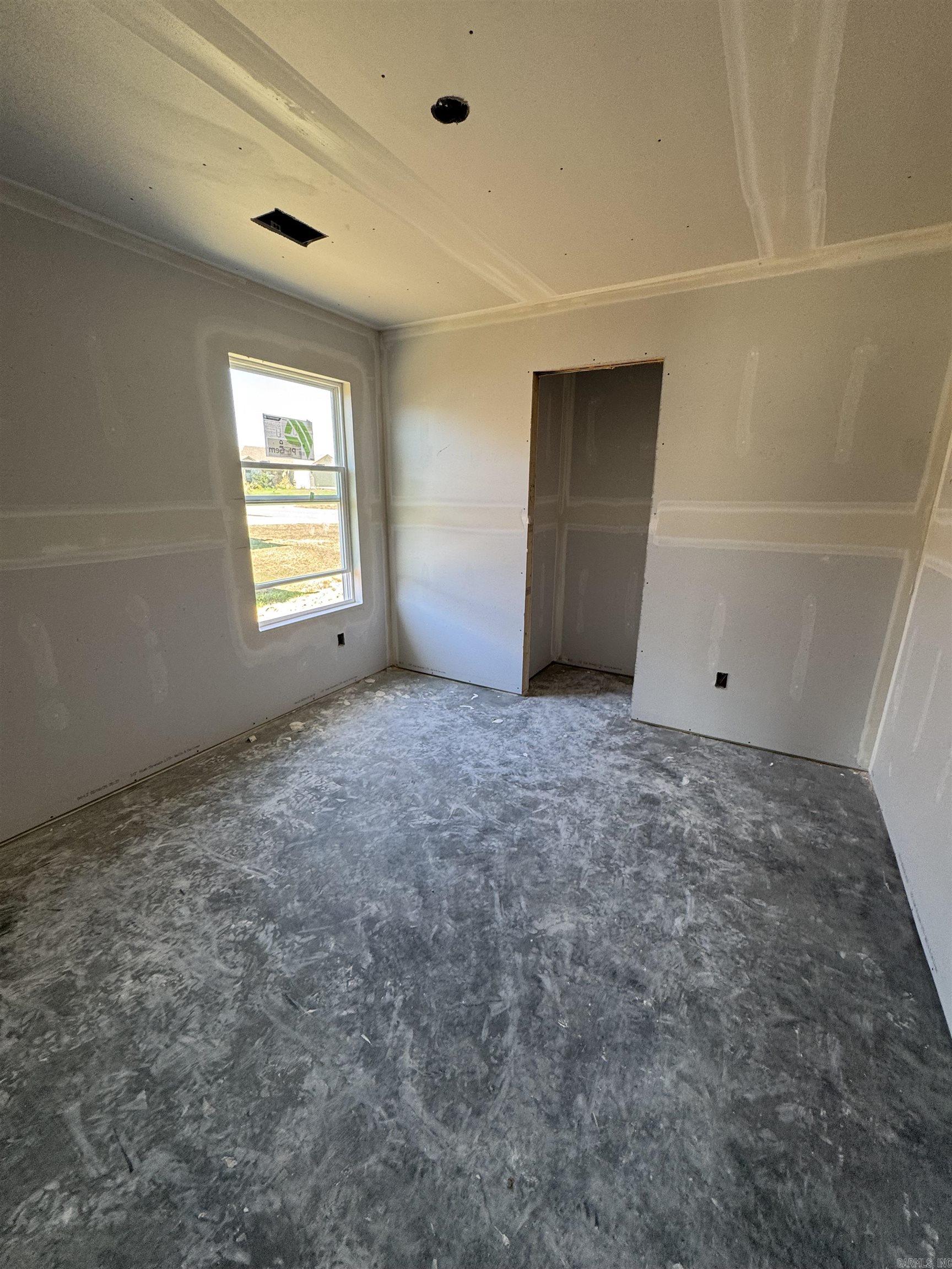 DEERFIELD ESTATES - Residential