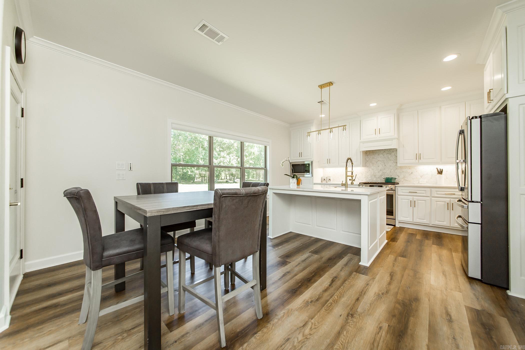 ASHLEY DOWNS - Residential