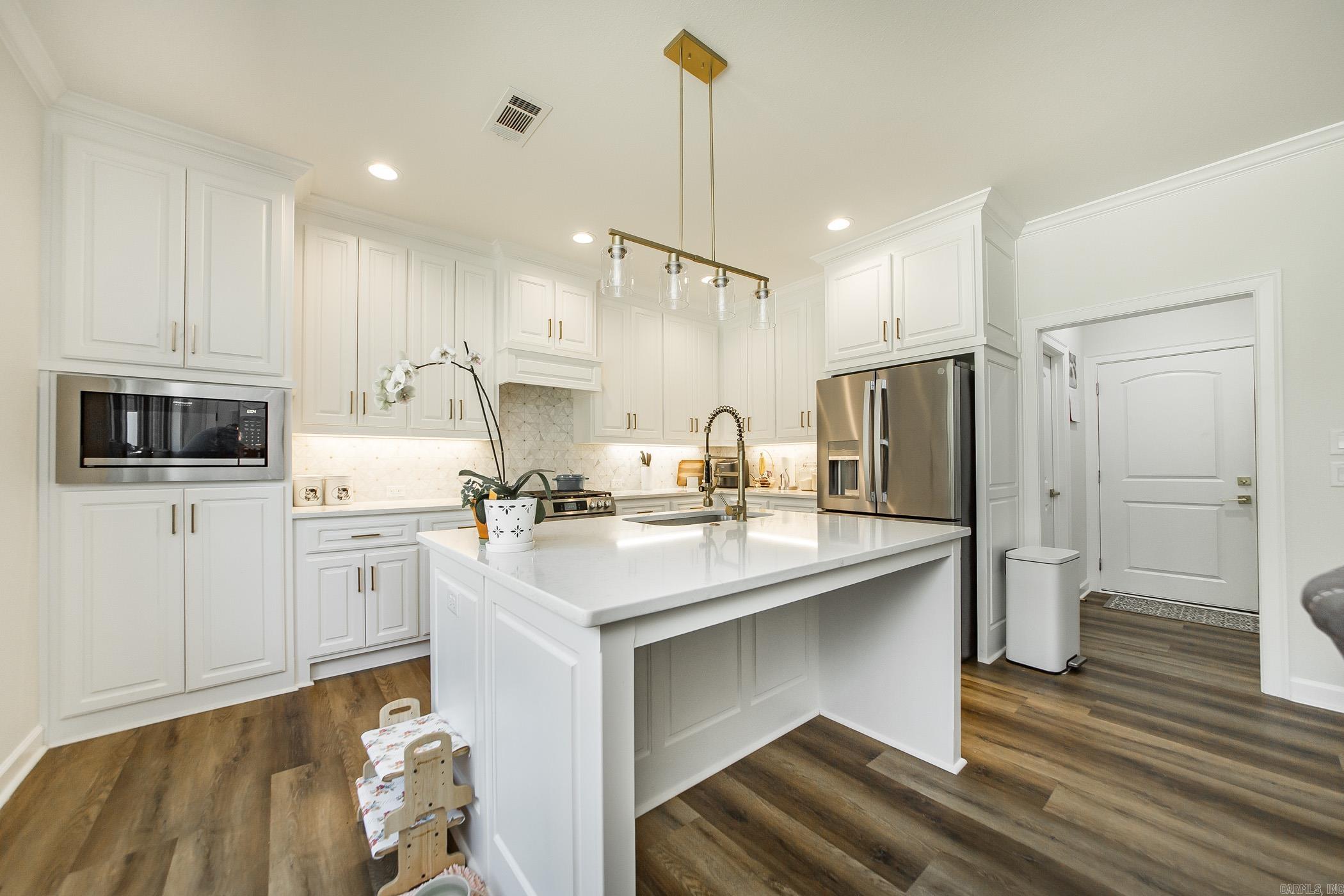 ASHLEY DOWNS - Residential