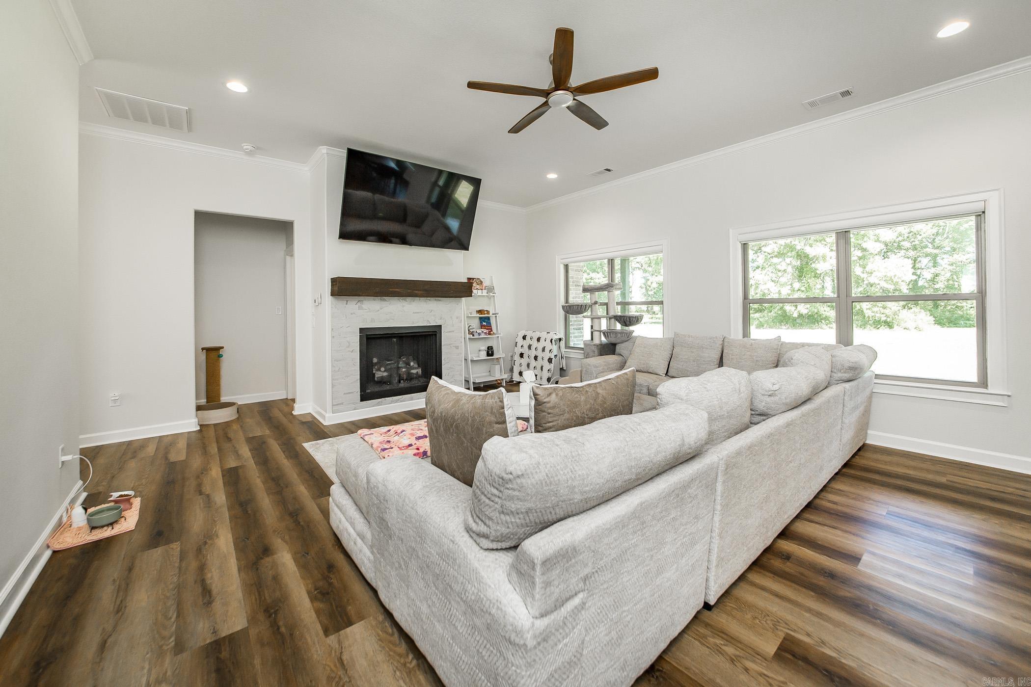 ASHLEY DOWNS - Residential