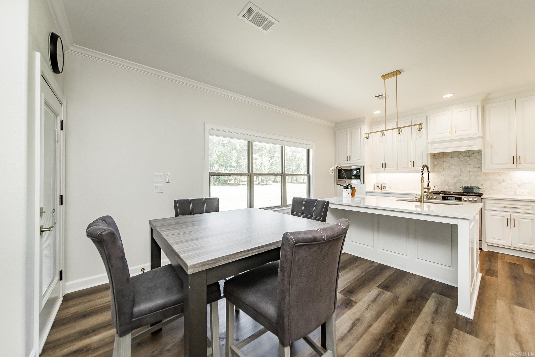 ASHLEY DOWNS - Residential