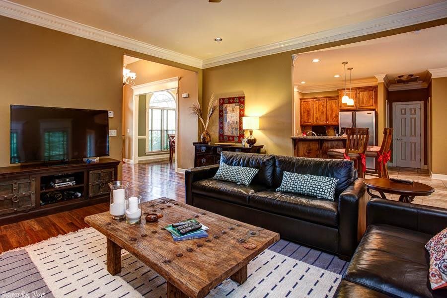 WOODLANDS EDGE - Residential