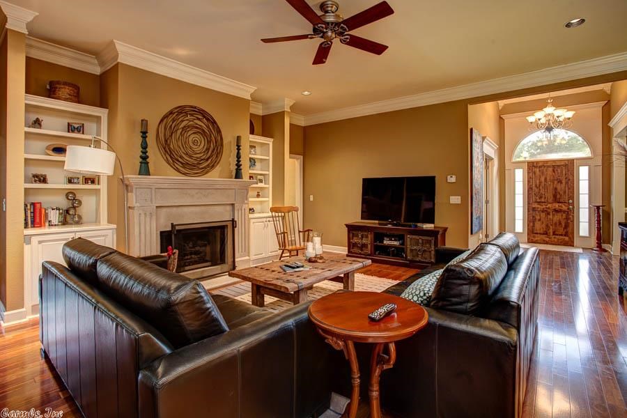 WOODLANDS EDGE - Residential