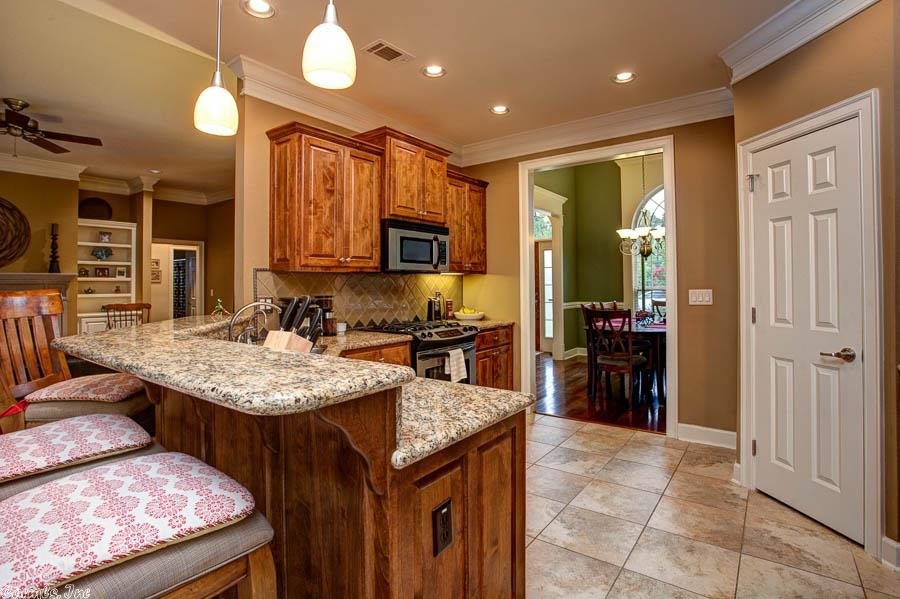 WOODLANDS EDGE - Residential