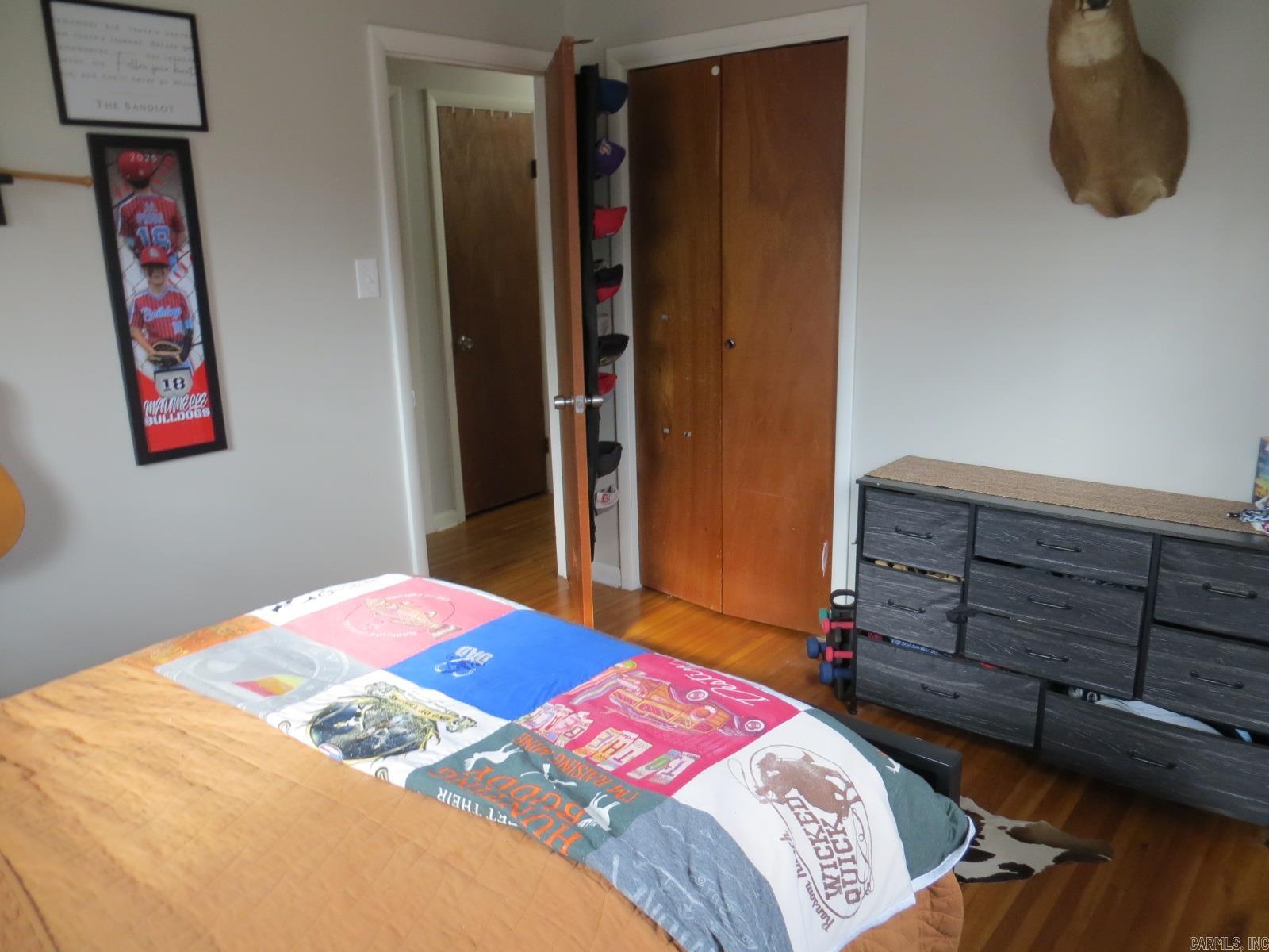 INDIAN HILLS - Residential