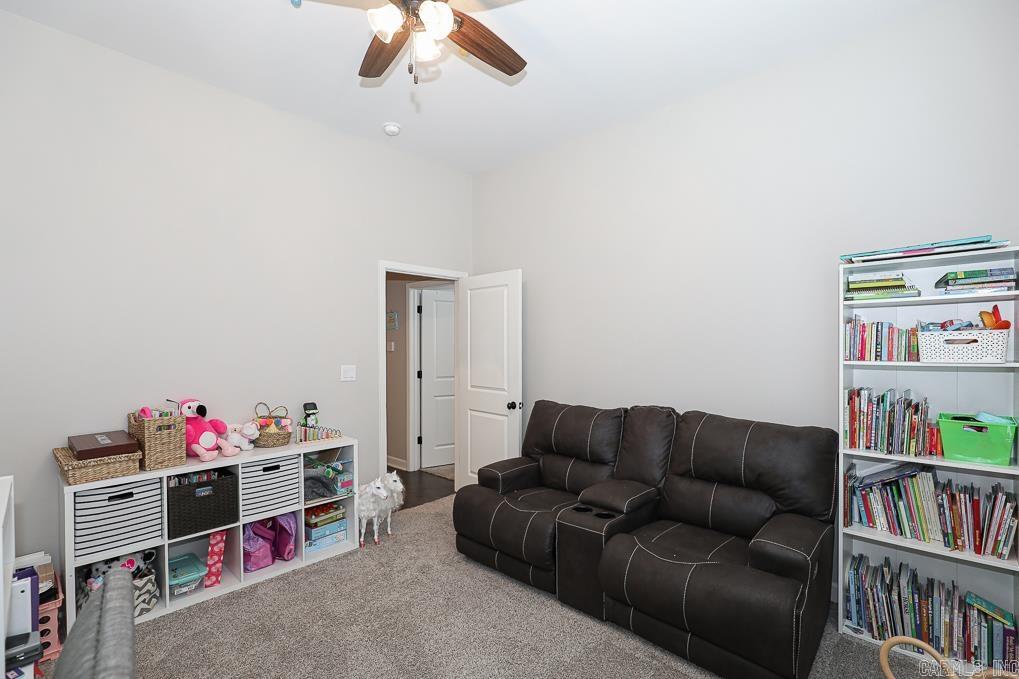 DAWSONS POINTE - Residential