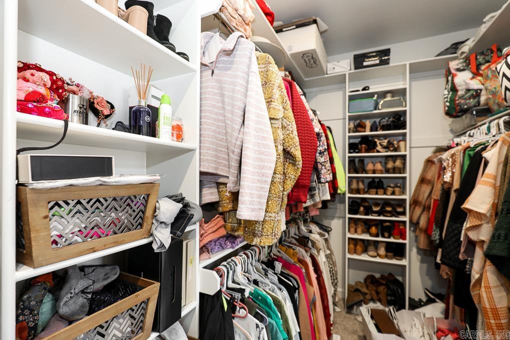 DAWSONS POINTE - Residential