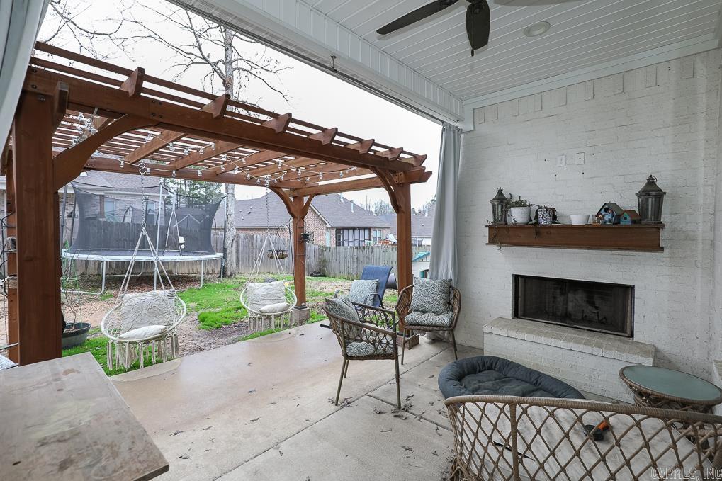 DAWSONS POINTE - Residential