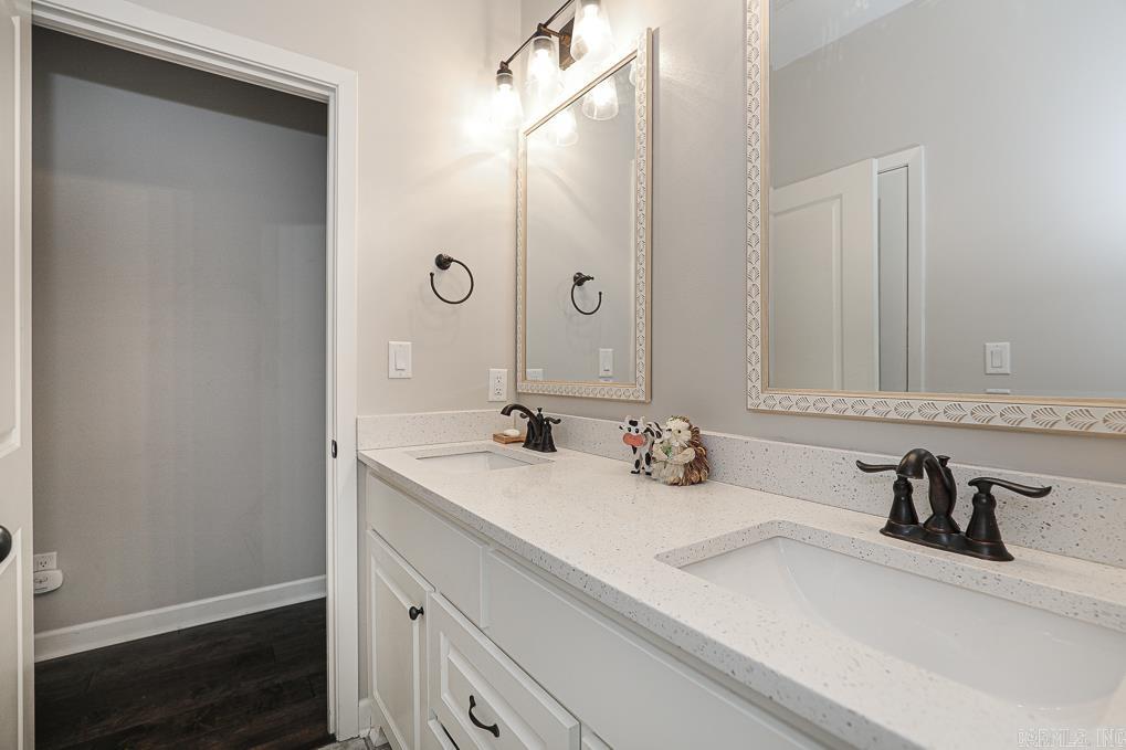 DAWSONS POINTE - Residential