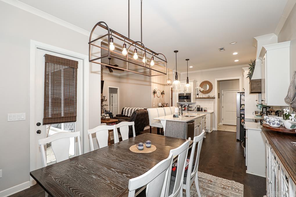 DAWSONS POINTE - Residential