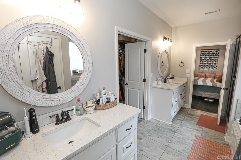 DAWSONS POINTE - Residential