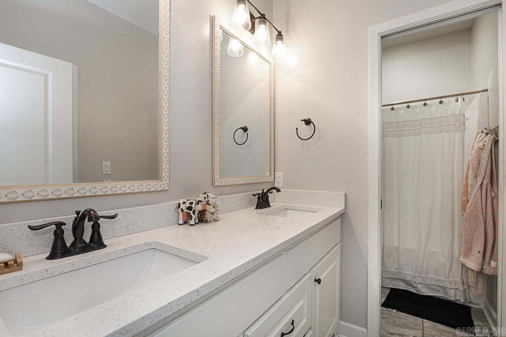 DAWSONS POINTE - Residential