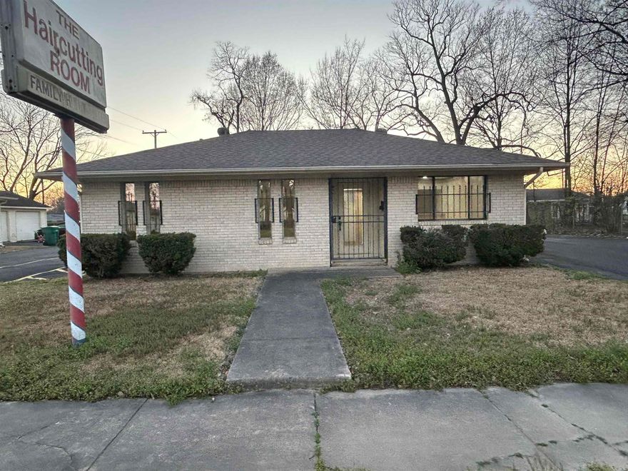 Well-maintained commercial facility