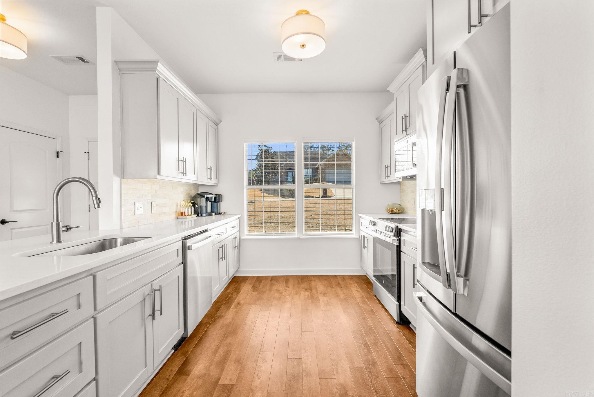 VINEYARD SUB PH I - Residential