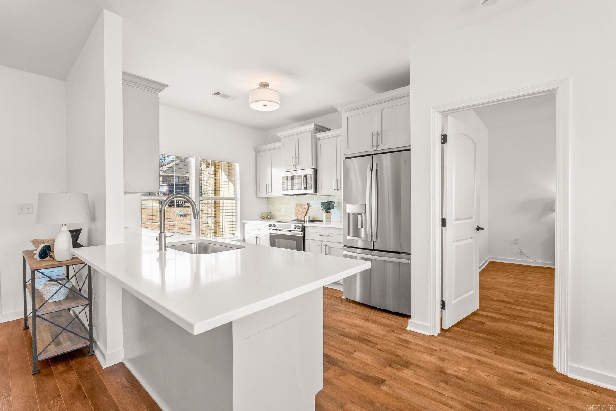 VINEYARD SUB PH I - Residential