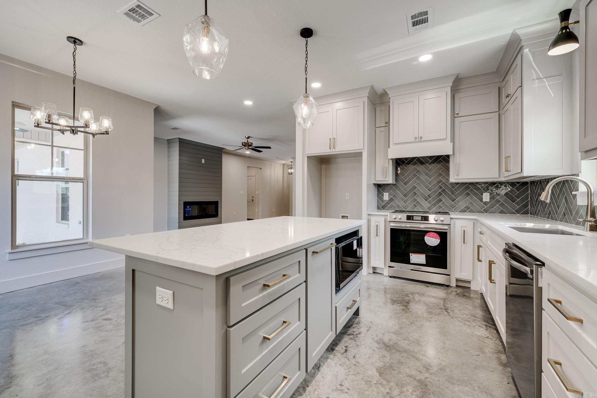 CLUB VILLAS P.U.D. - Residential