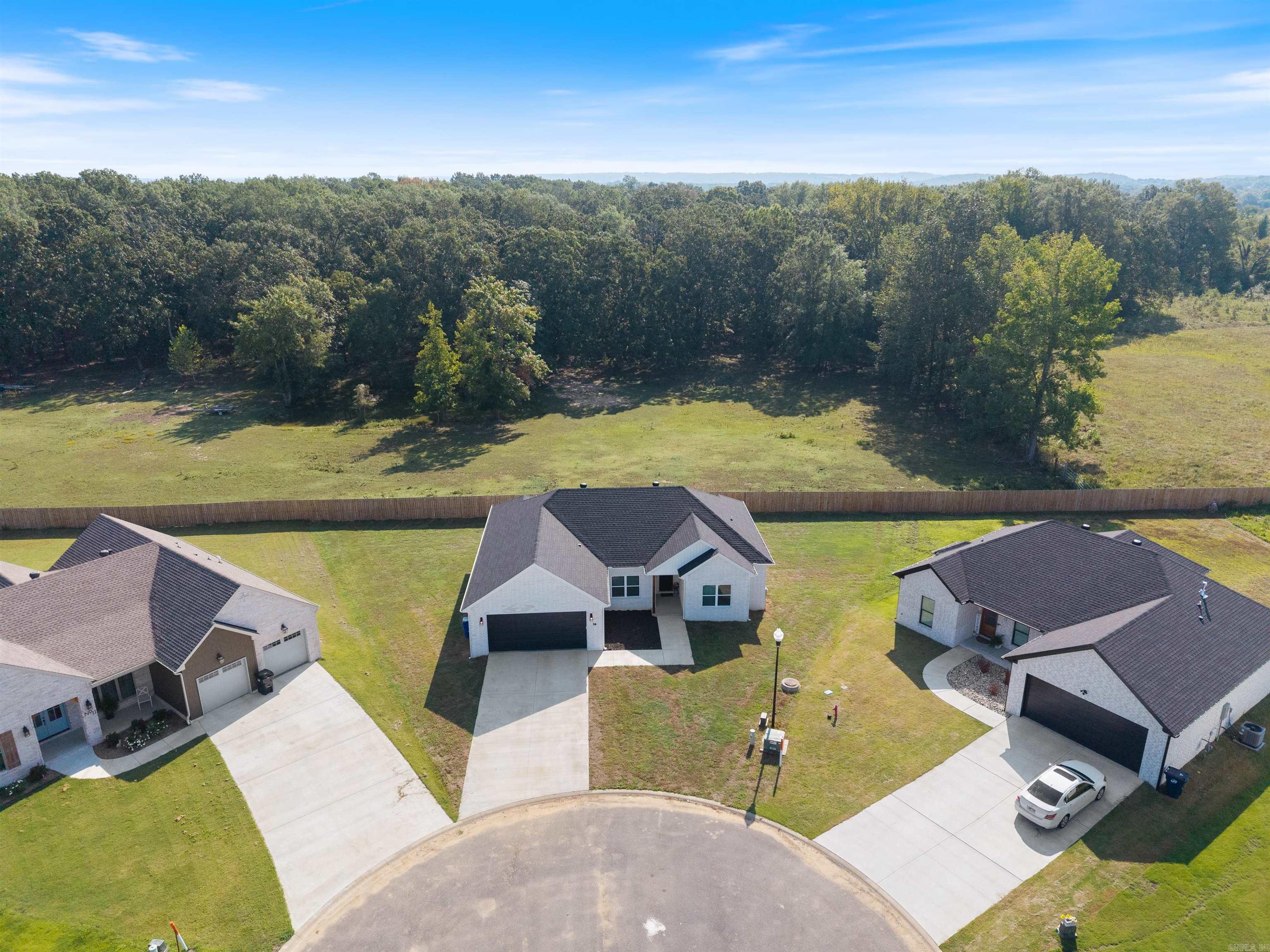 EAST MEADOW - Residential