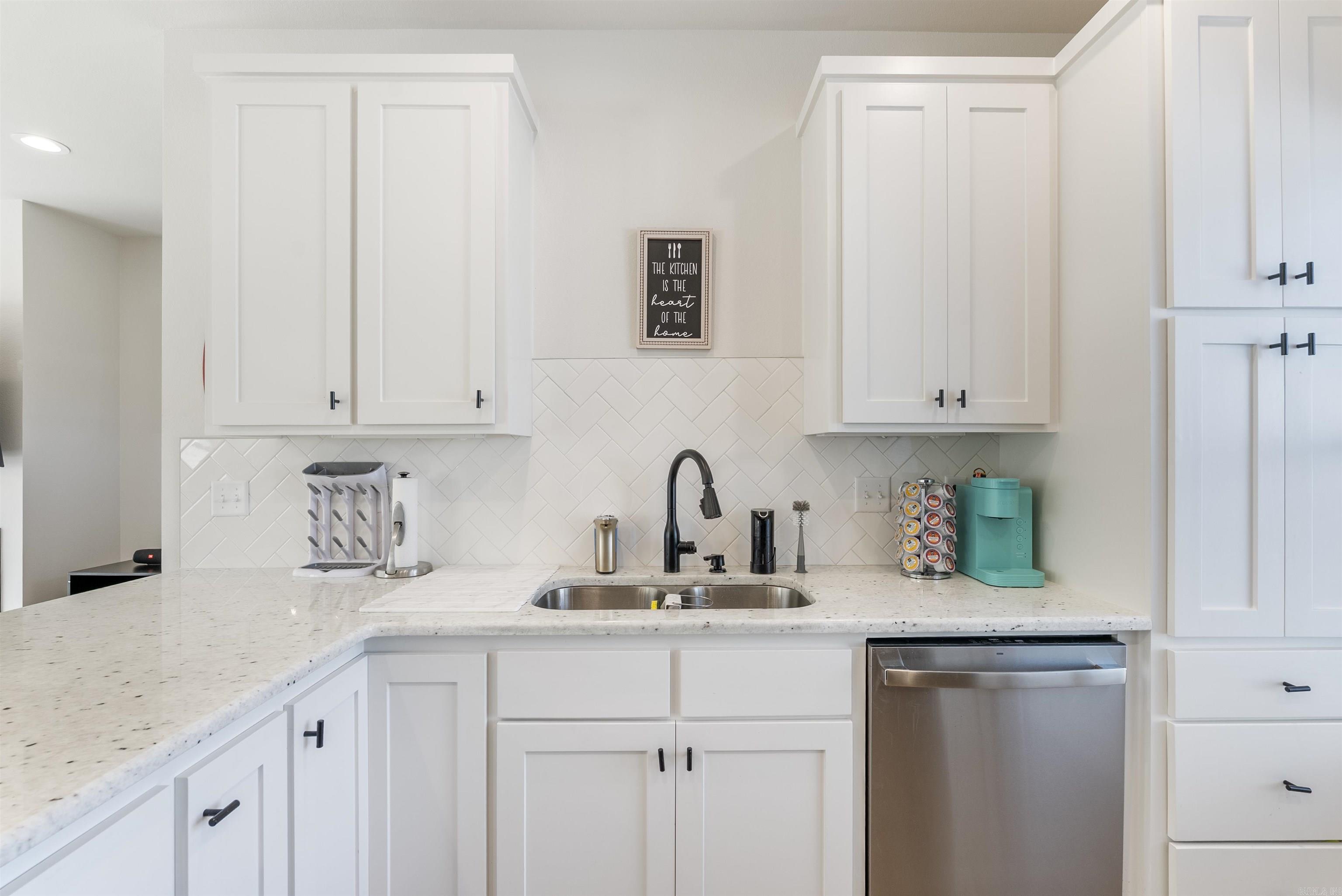 EAST MEADOW - Residential