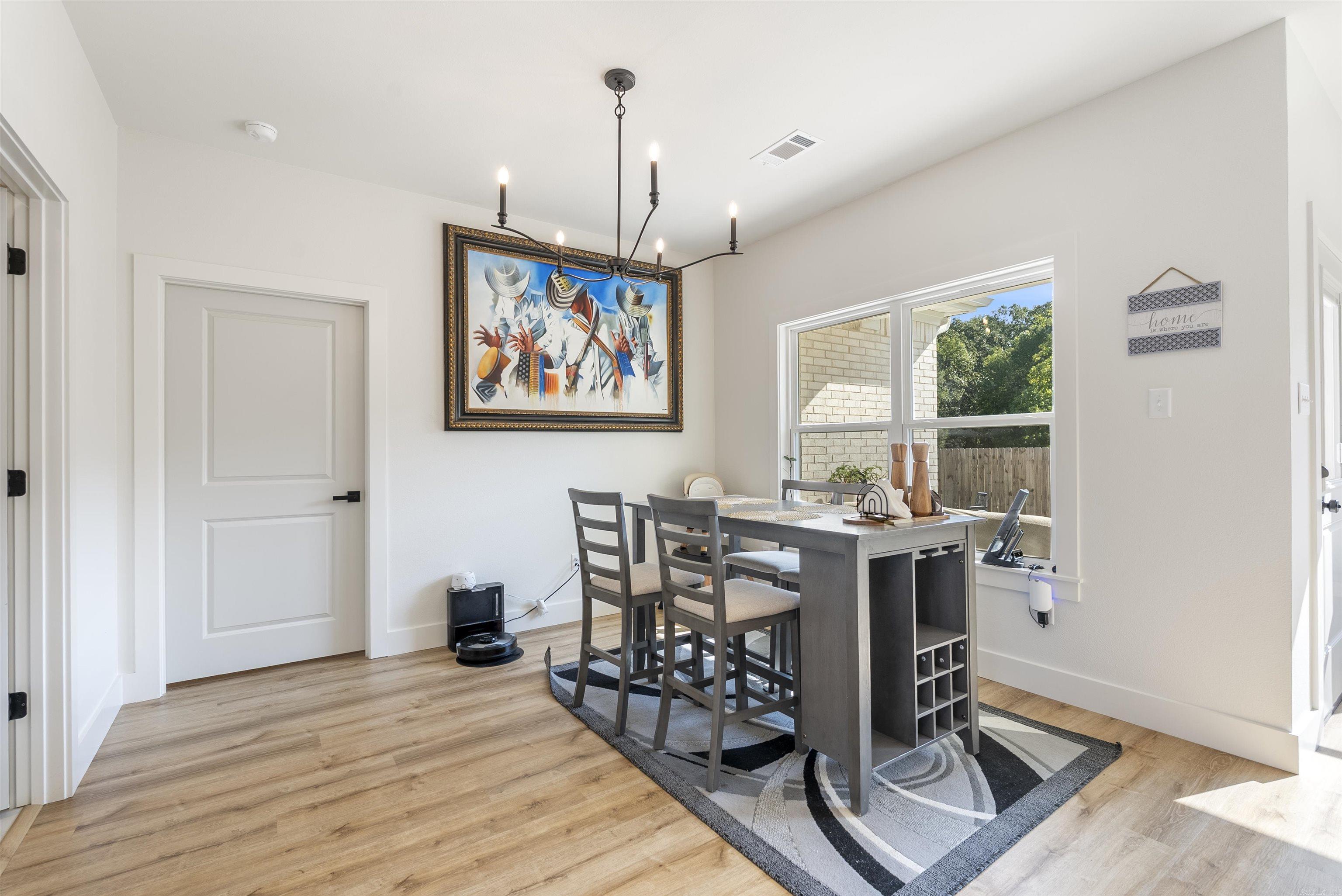 EAST MEADOW - Residential