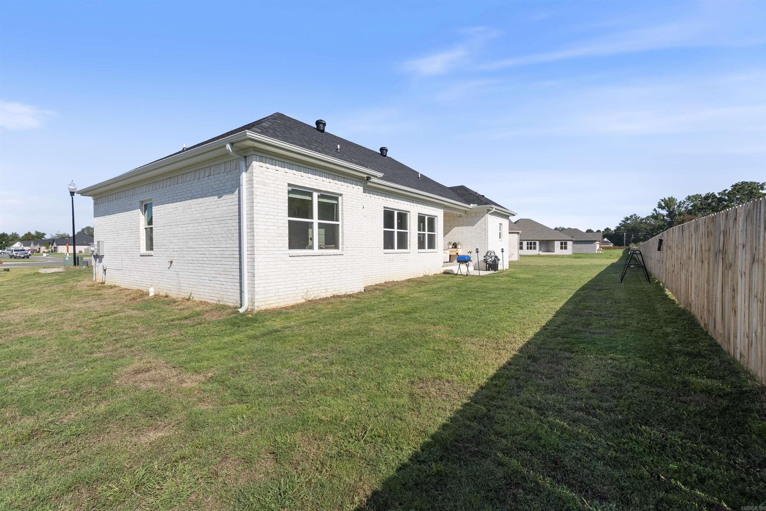 EAST MEADOW - Residential