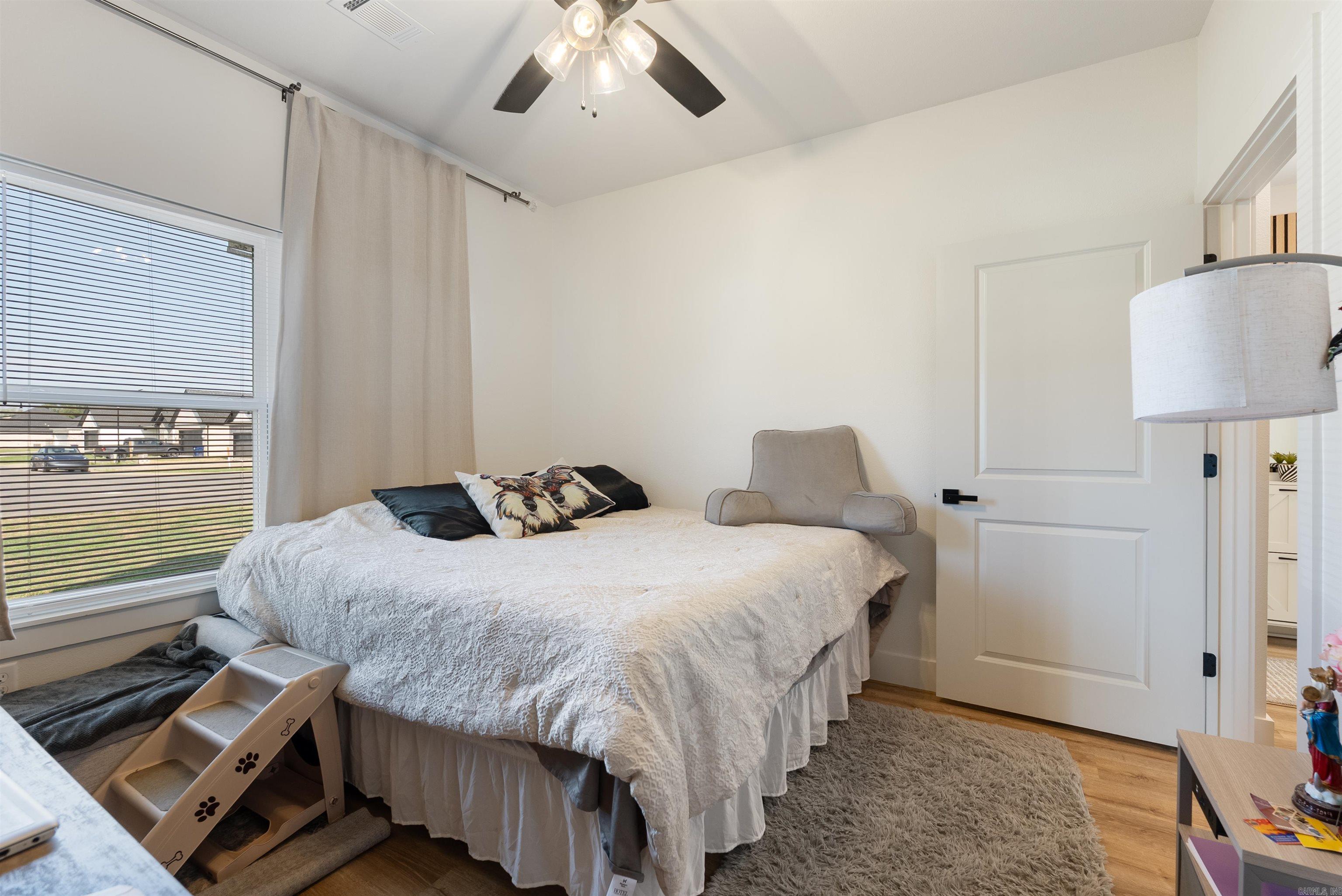 EAST MEADOW - Residential