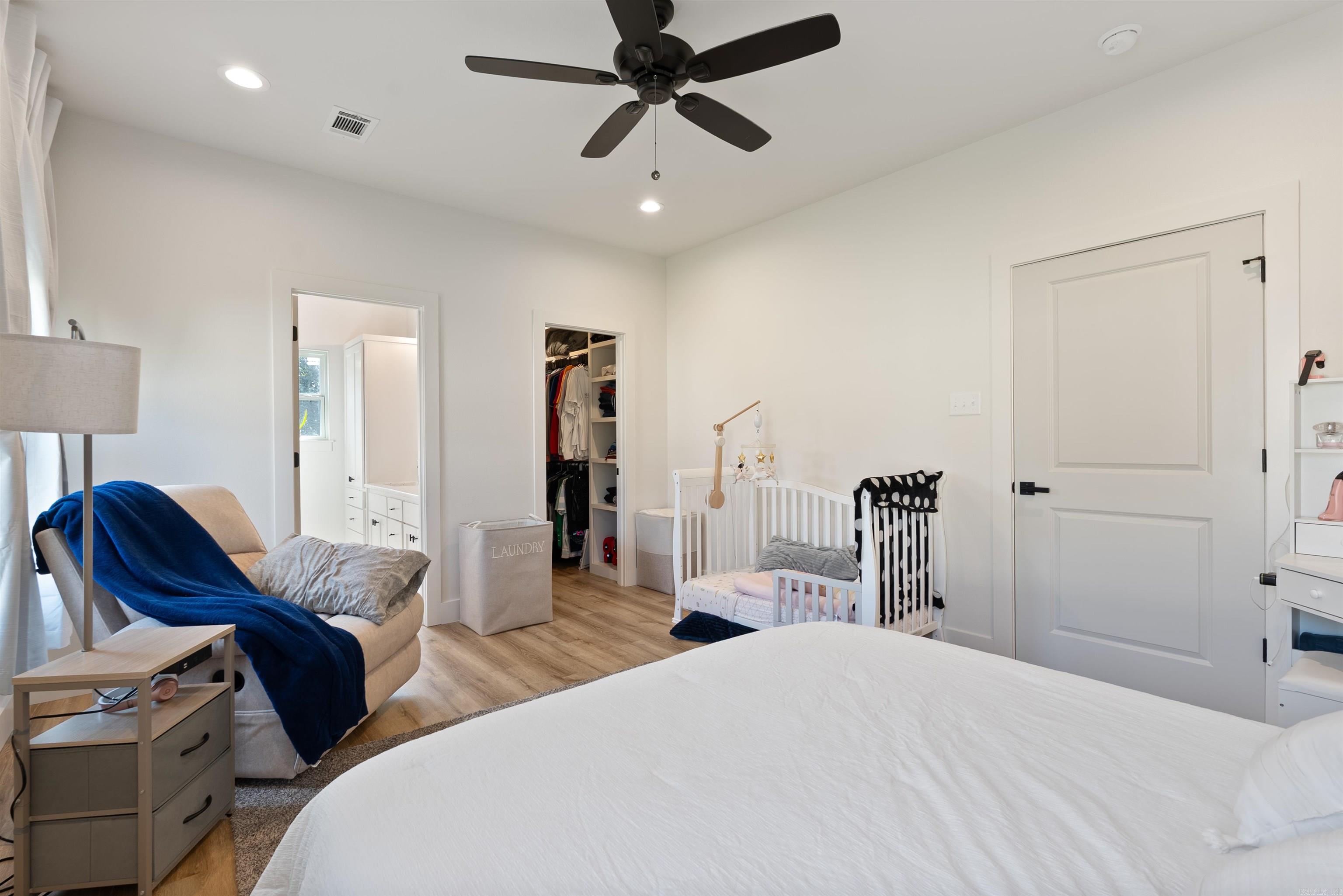 EAST MEADOW - Residential