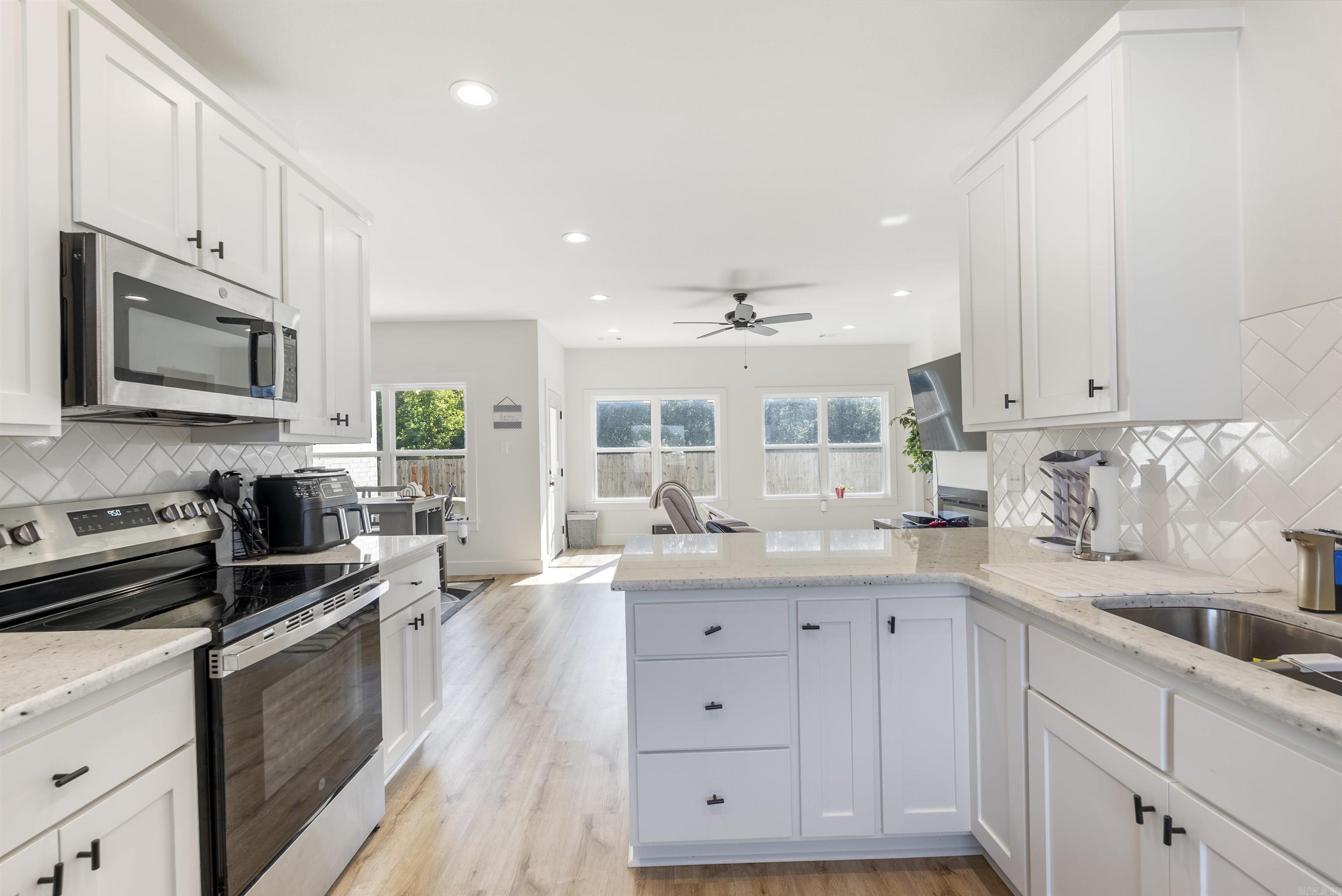 EAST MEADOW - Residential