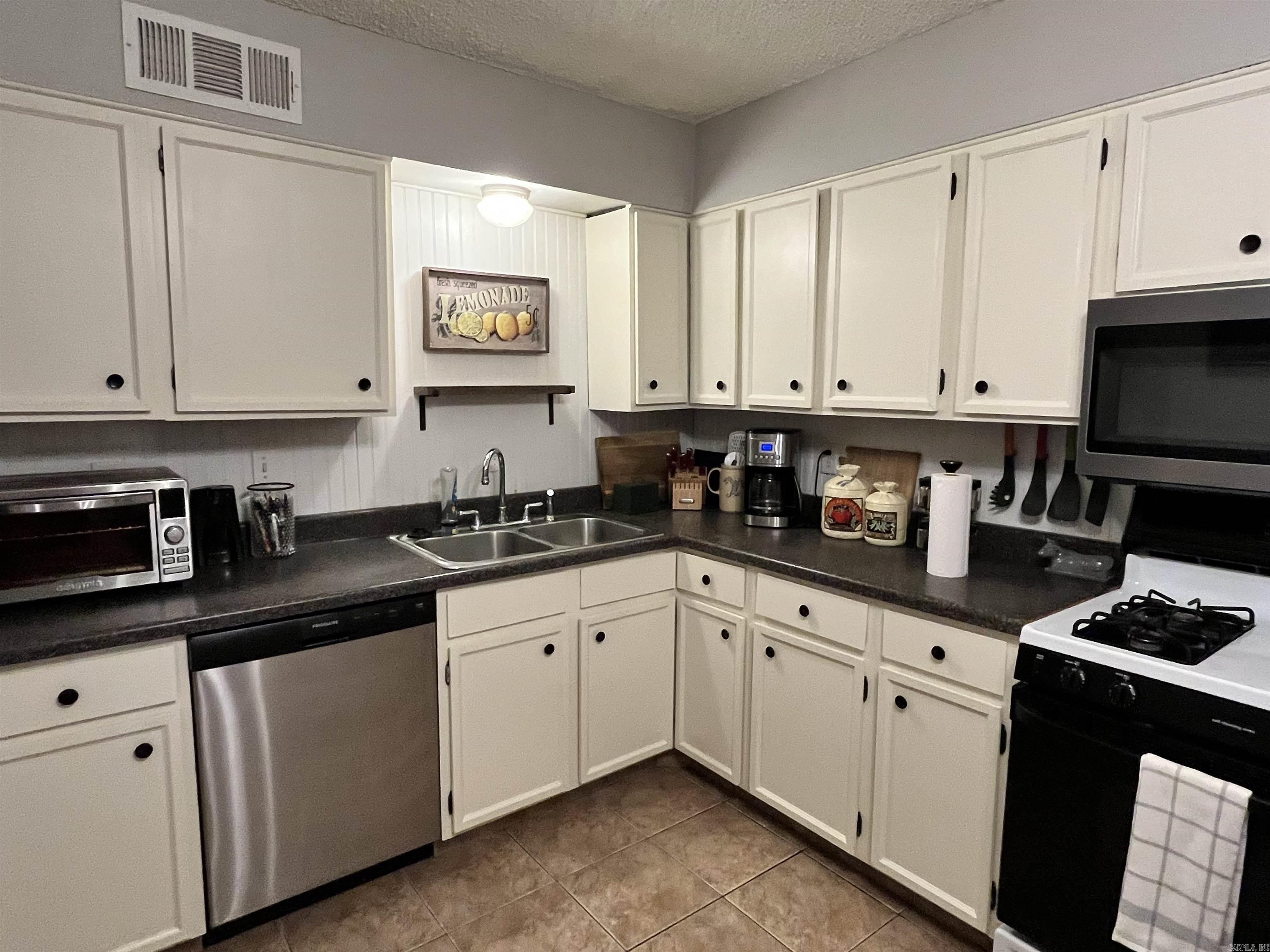 Shady Grove - Residential