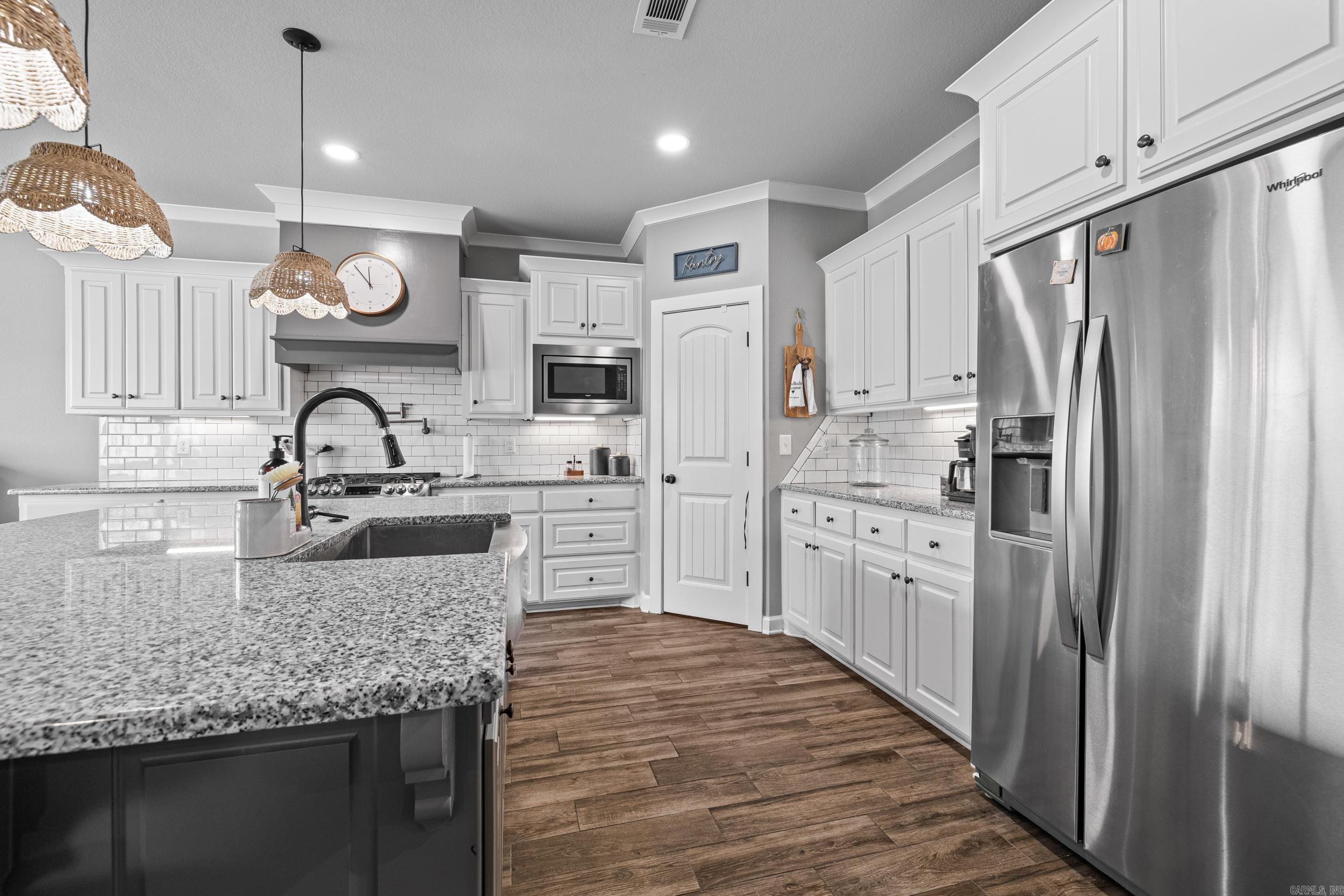 CRESTWOOD ESTATES - Residential