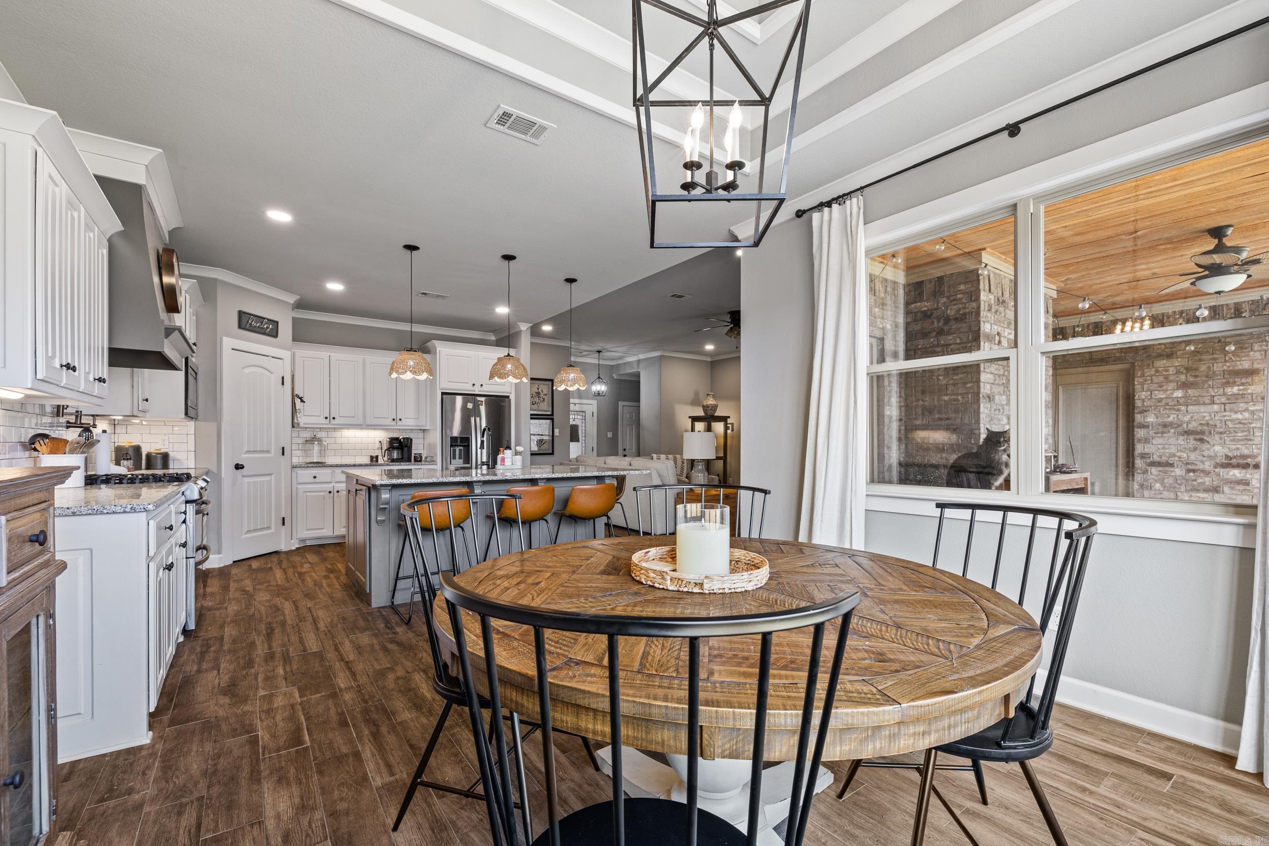 CRESTWOOD ESTATES - Residential