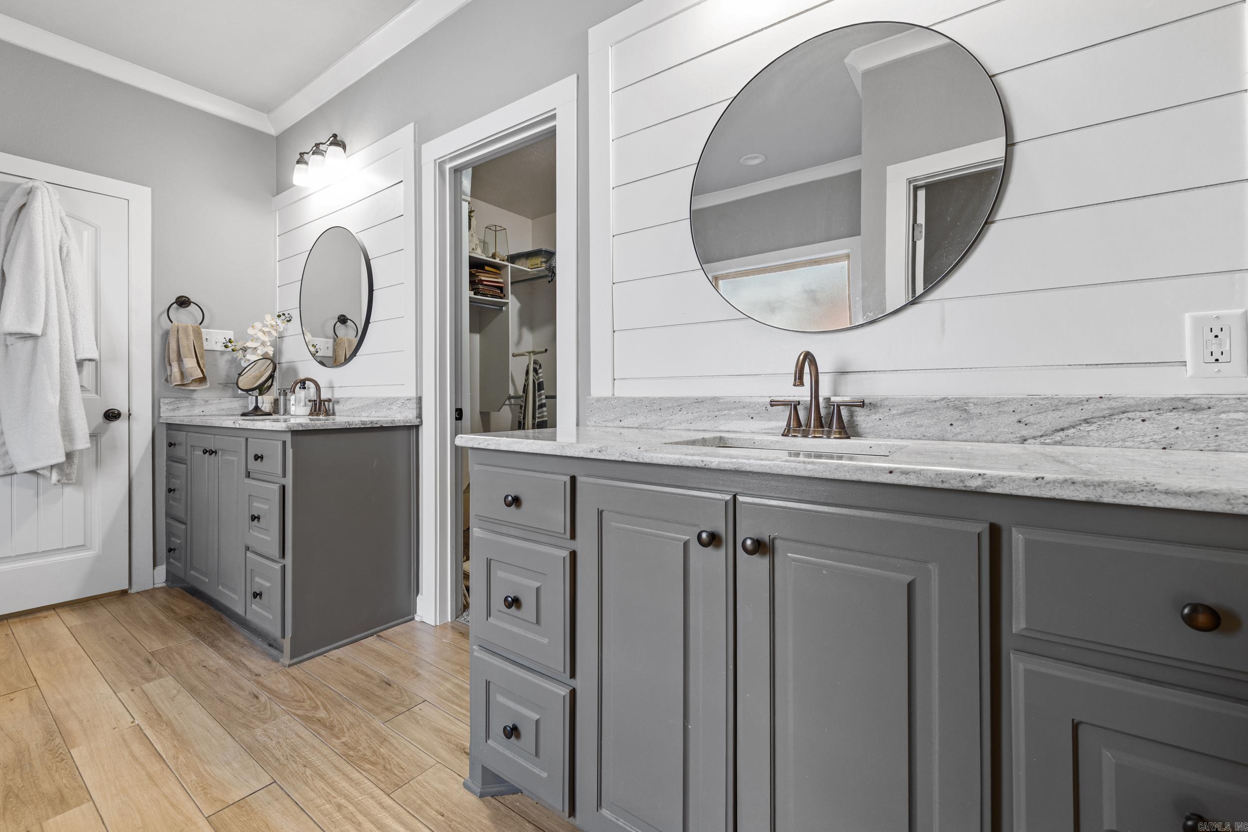 CRESTWOOD ESTATES - Residential