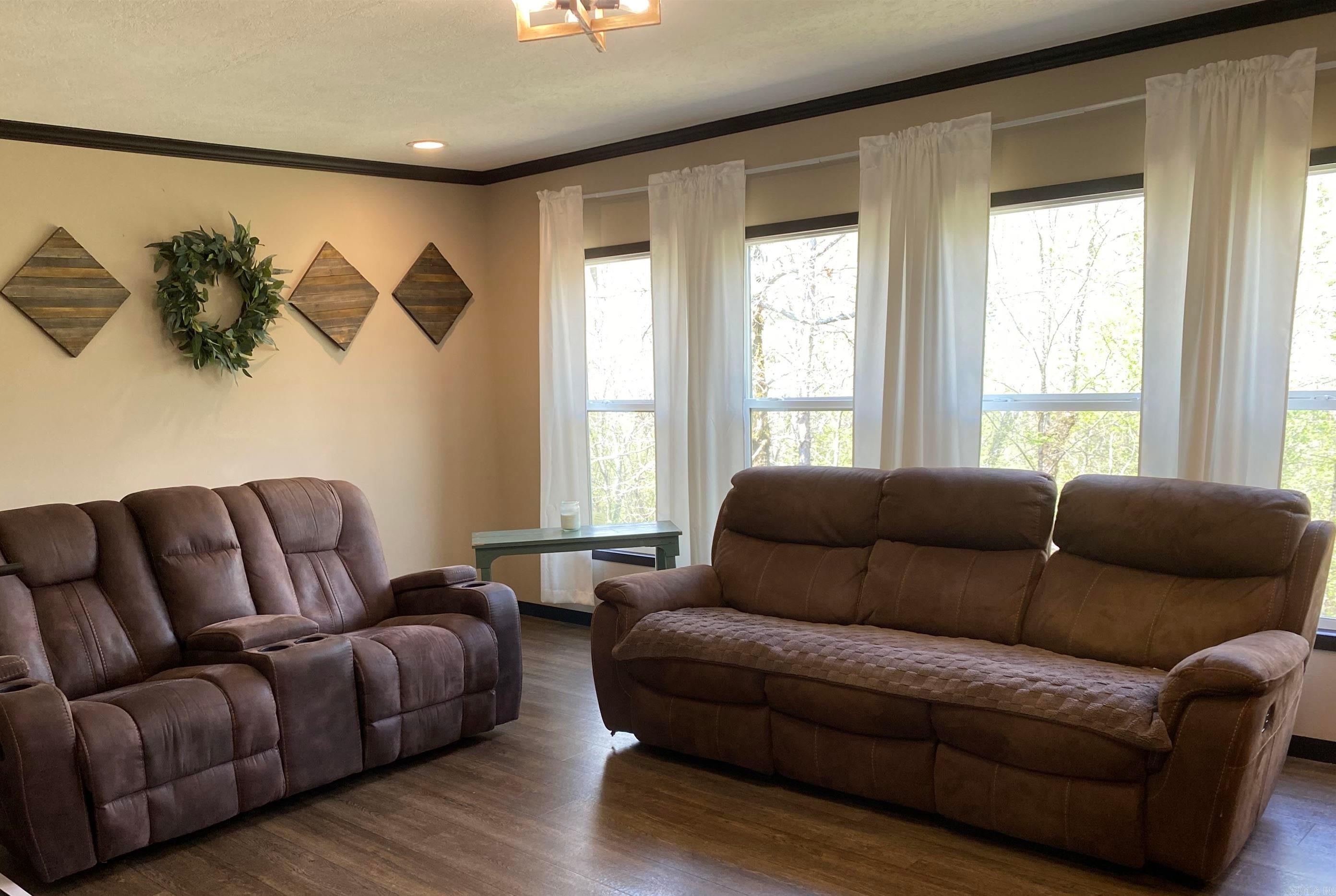 MOUNT IDA - Residential