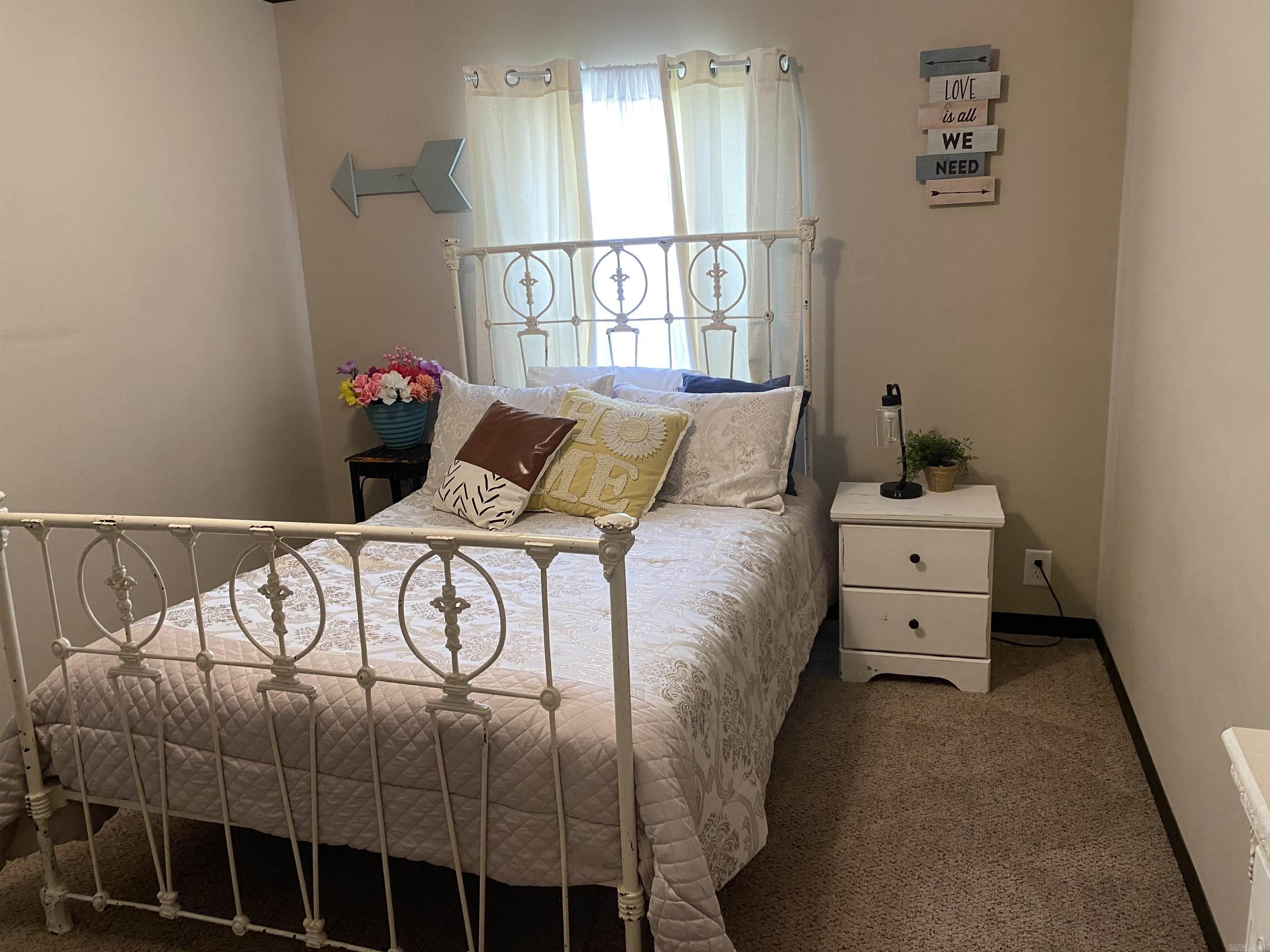 MOUNT IDA - Residential