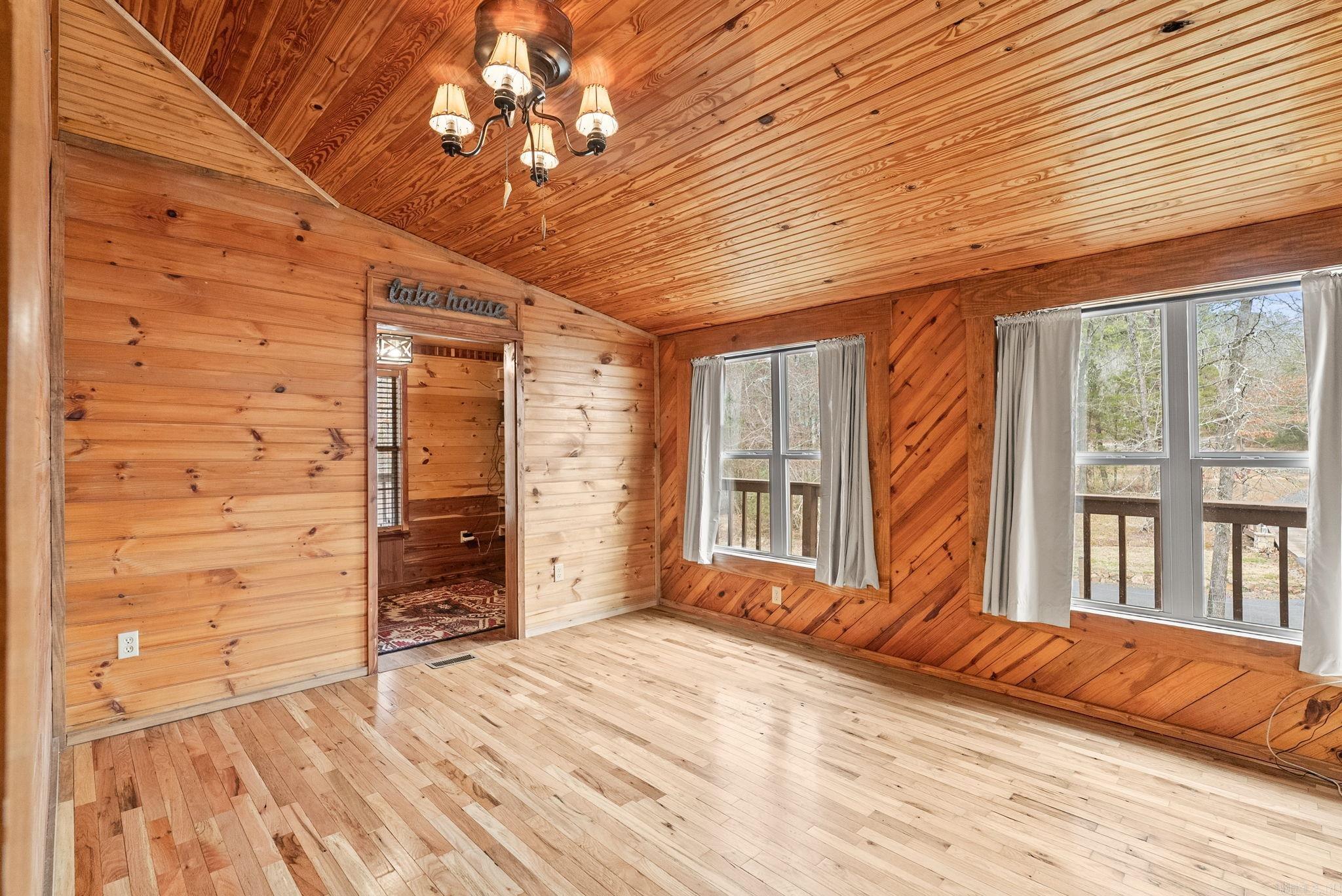 SILLS PENINSULA - Residential