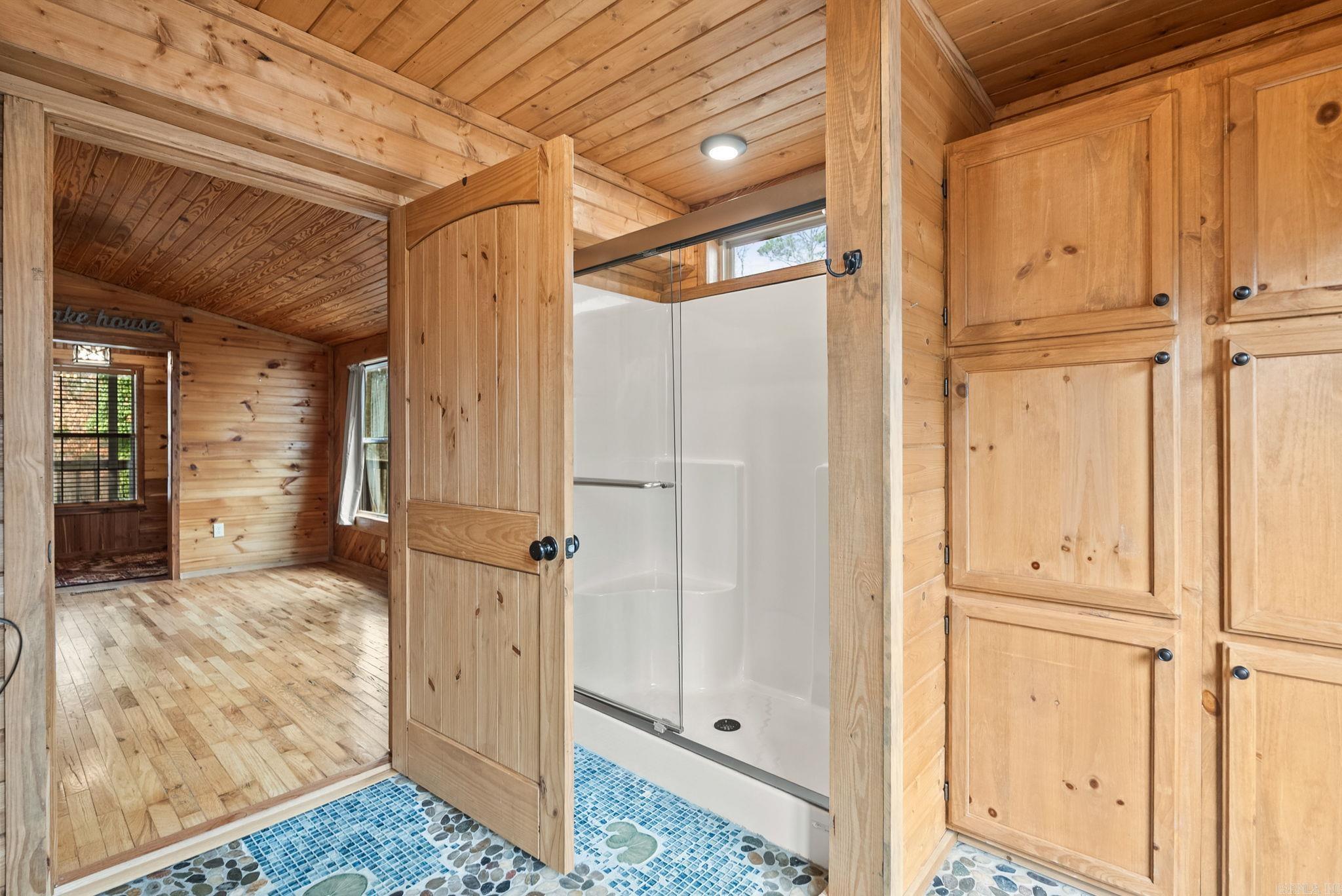 SILLS PENINSULA - Residential